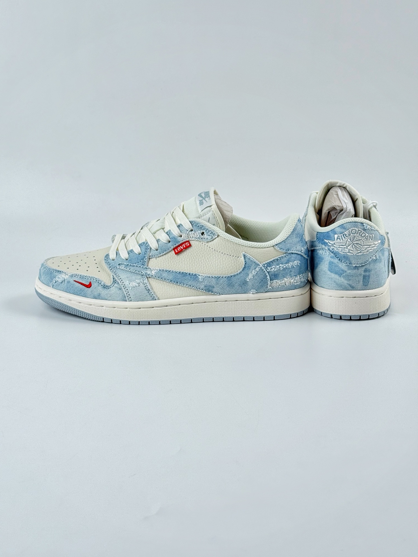 280 Travis Scott x Nike Air Jordan 1 Low x Levi's Air Jordan 1 Low 反转蓝白小勾倒钩 LE2436-137