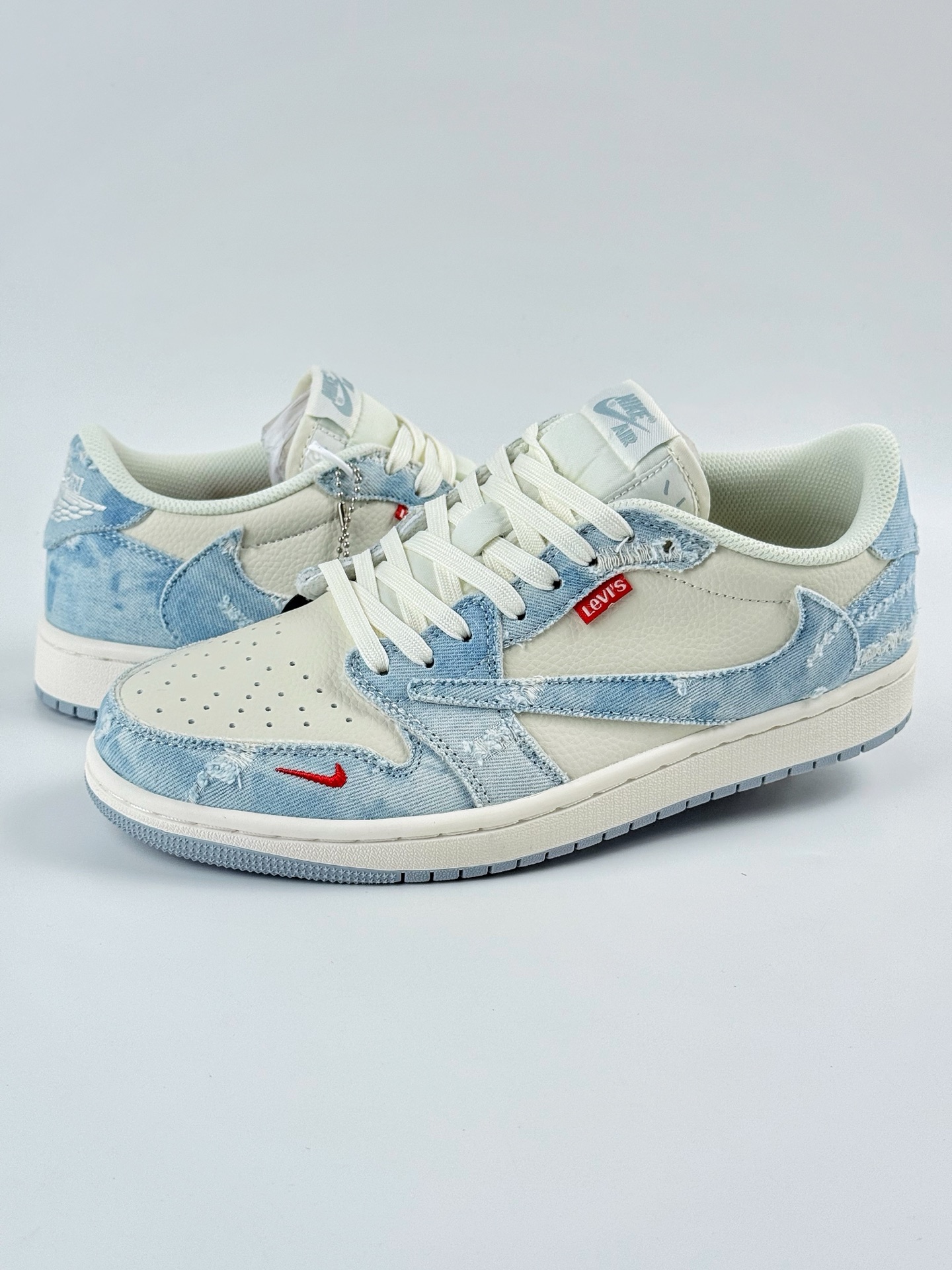 280 Travis Scott x Nike Air Jordan 1 Low x Levi's Air Jordan 1 Low 反转蓝白小勾倒钩 LE2436-137
