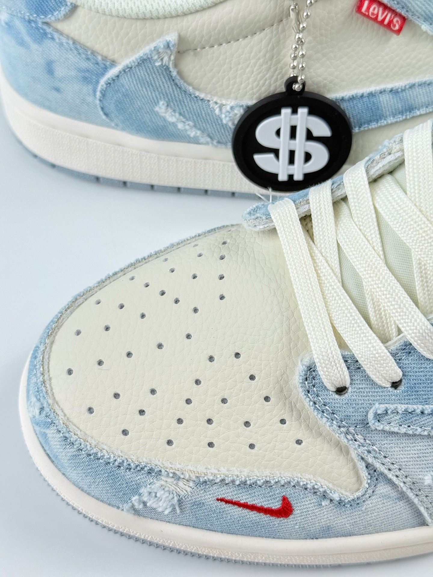 280 Travis Scott x Nike Air Jordan 1 Low x Levi's Air Jordan 1 Low 反转蓝白小勾倒钩 LE2436-137