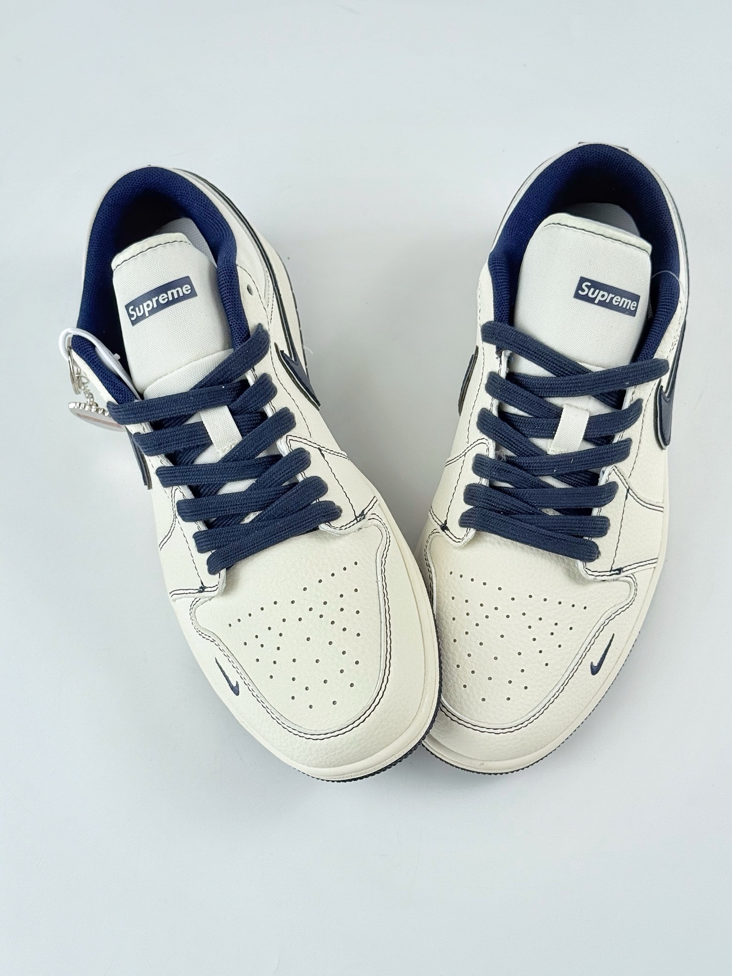 280 Air Jordan 1 Retro Low x Supreme 白蓝小勾 XX3168-176