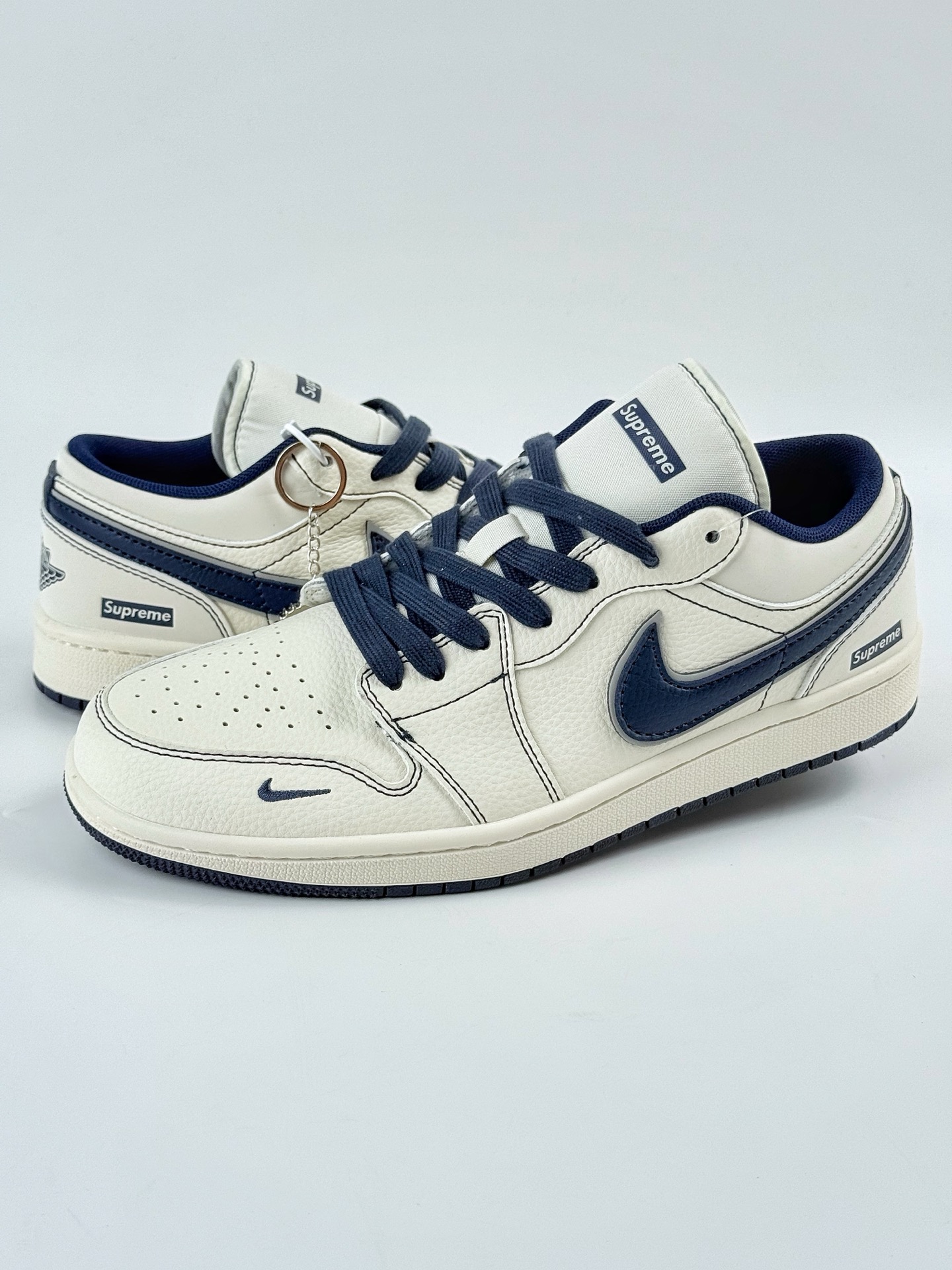 280 Air Jordan 1 Retro Low x Supreme 白蓝小勾 XX3168-176