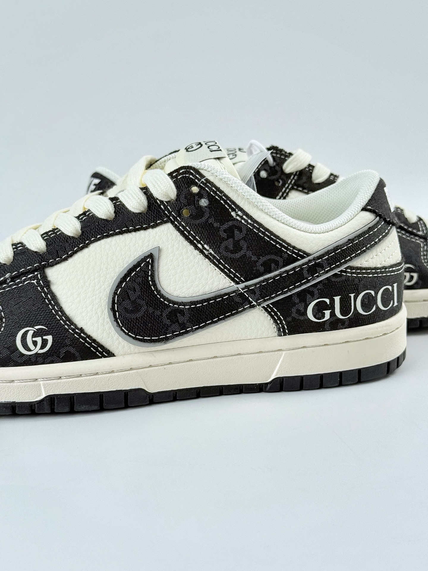 260 Nike SB Dunk Low x GUCCI 黑白 XD1588-211