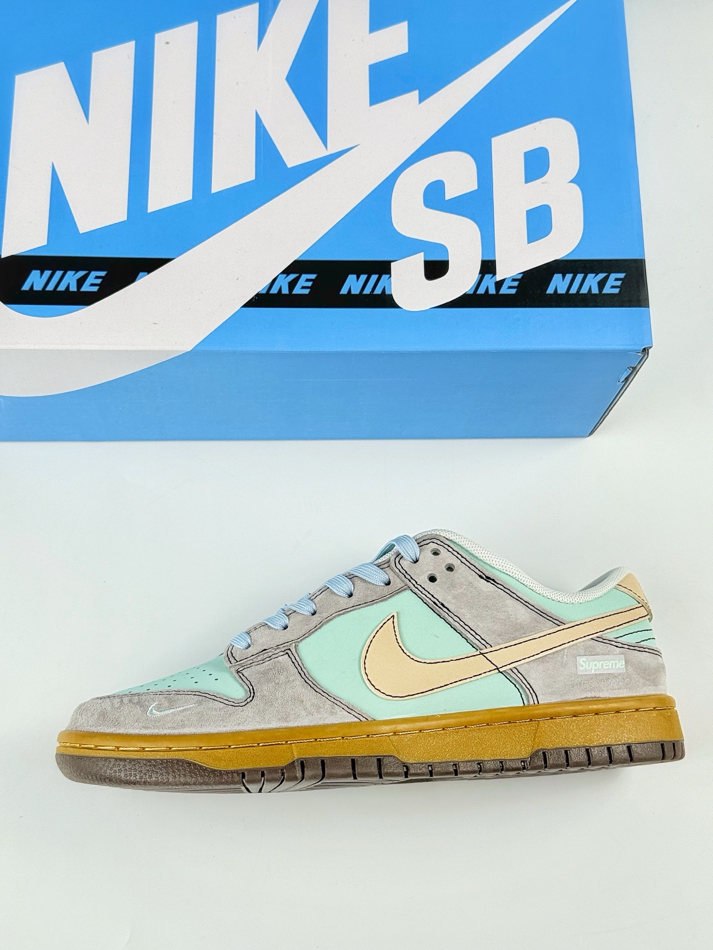 Nike SB Dunk Low x Supreme 灰绿黄小勾 FX1588-309