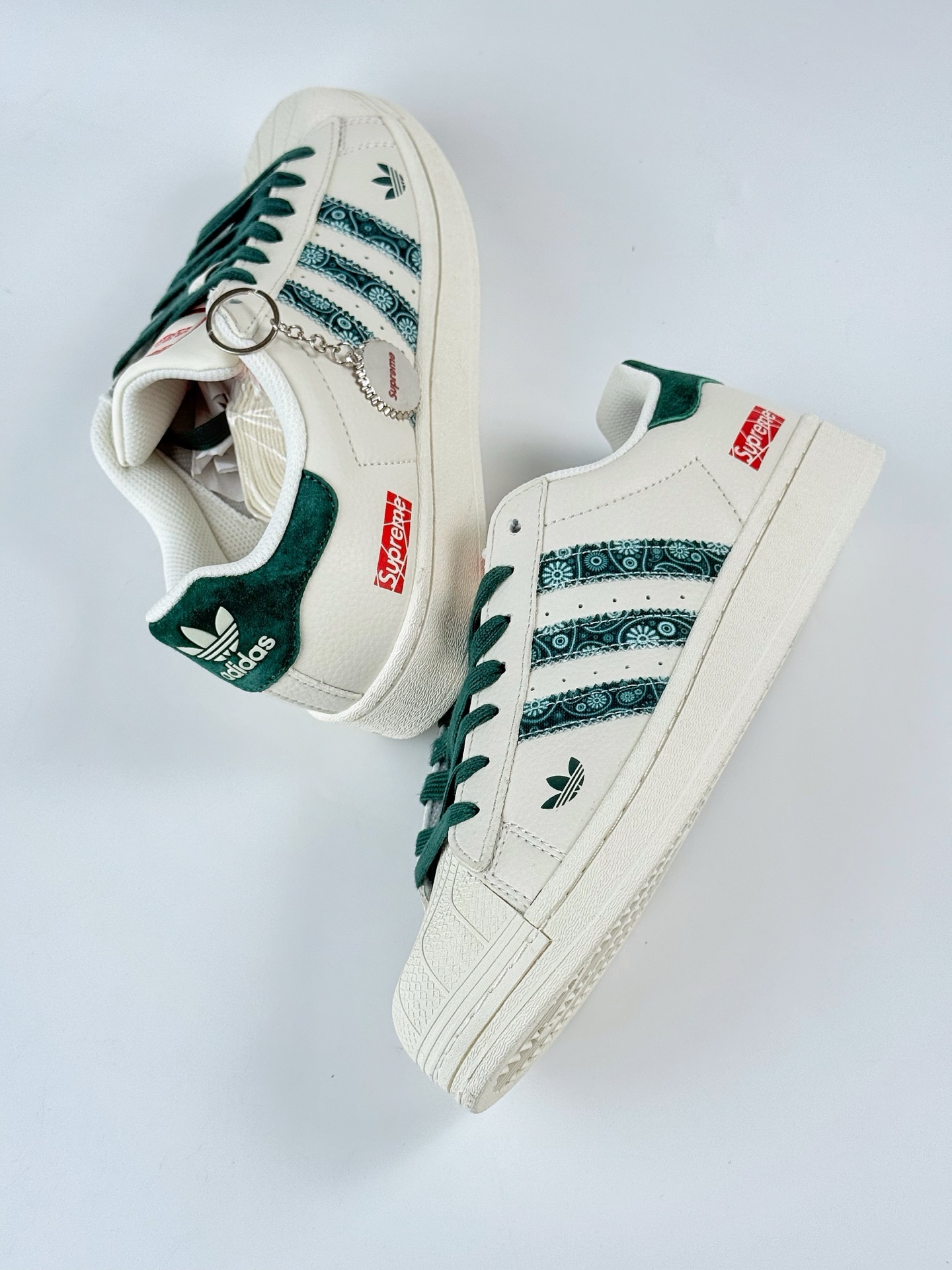 220 AD Originals Superstar x Supreme 白绿 XS0008