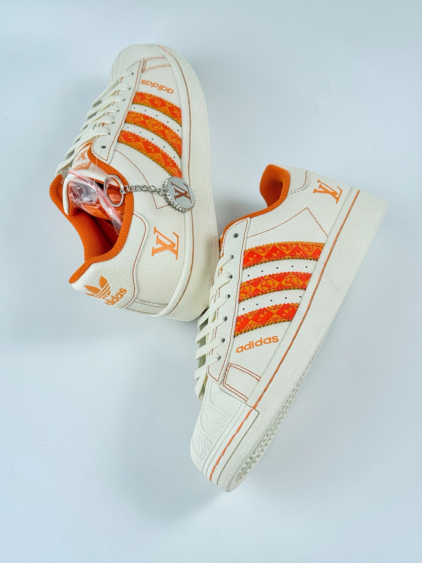 220 AD Originals Superstar x Louis Vuitton 白橙 AD0004