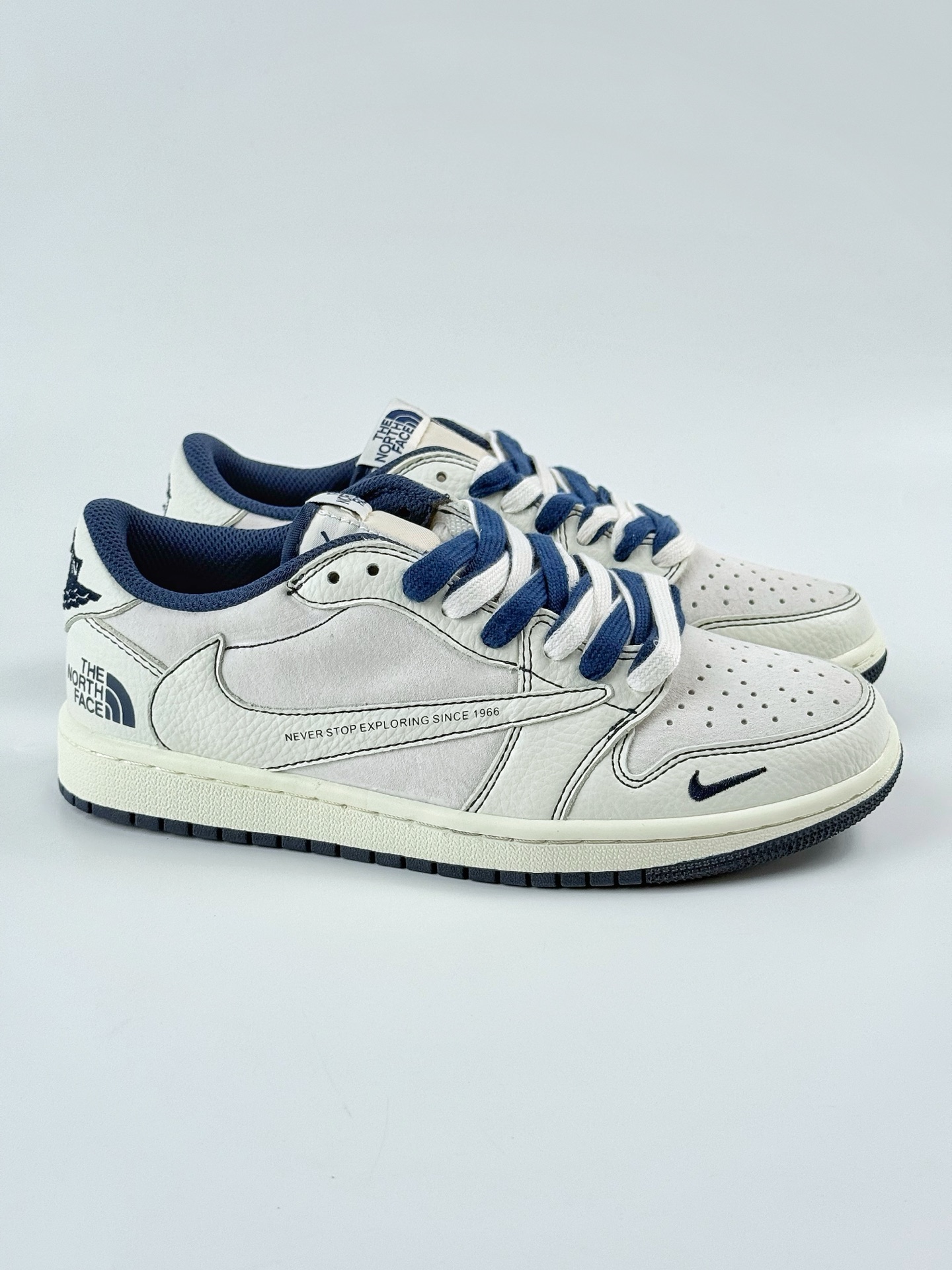 280 Travis Scott x Nike Air Jordan 1 Low x The North Face Air Jordan 1 Low 反转白灰蓝小勾倒钩 XZ5749-001
