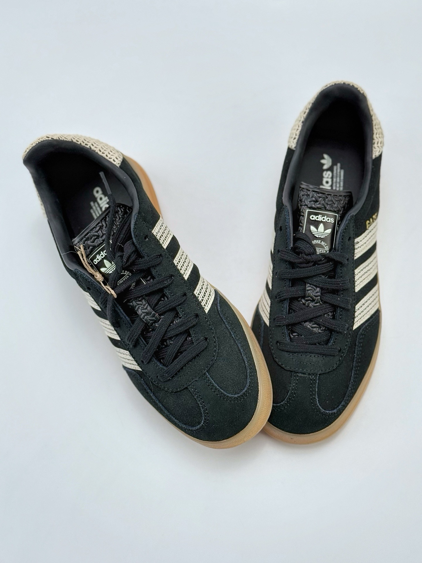 180 adidas Originals Gazelle INdoor 黑 三叶草休闲防滑耐磨低帮板鞋 JI2755