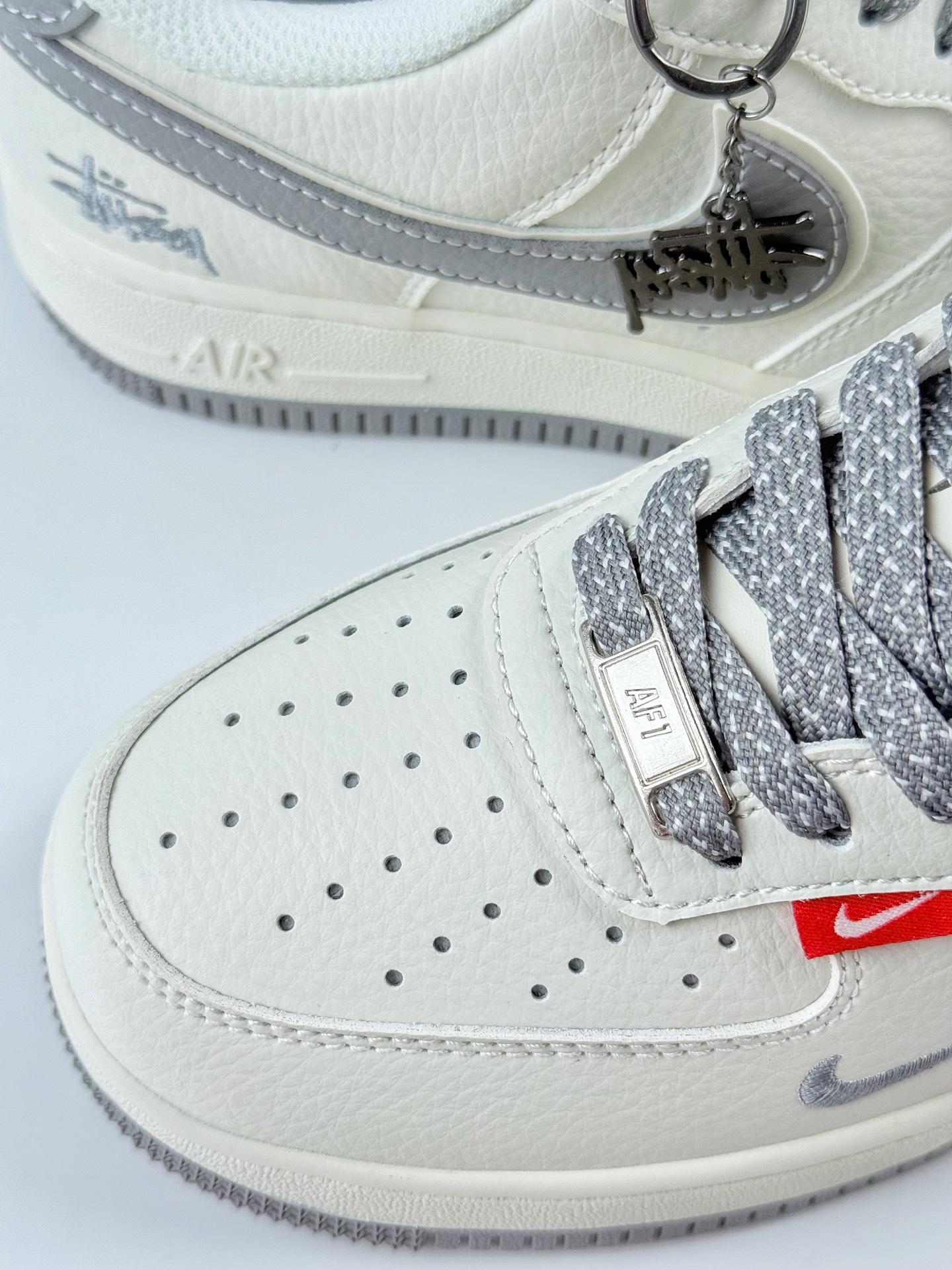 260 Nike Air Force 1 Low 07 x Stussy 白灰小钩满天星 CS5288-008
