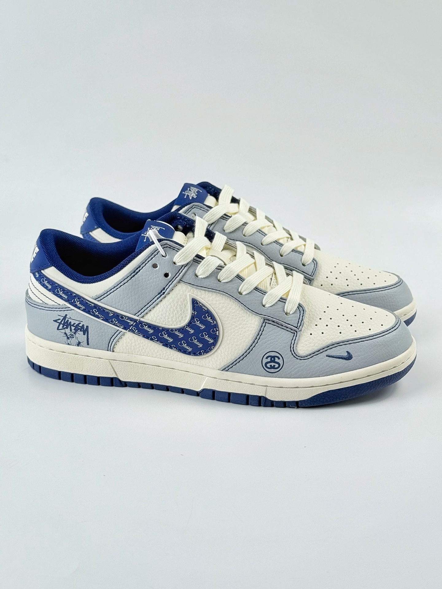 280 Nike SB Dunk Low x Stussy 灰白蓝小勾 XS6089-595