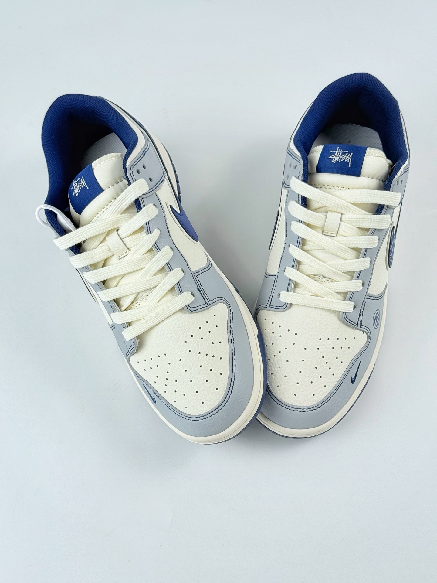 280 Nike SB Dunk Low x Stussy 灰白蓝小勾 XS6089-595