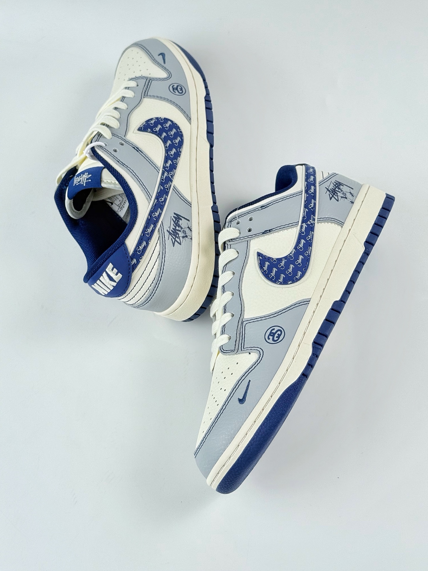 280 Nike SB Dunk Low x Stussy 灰白蓝小勾 XS6089-595