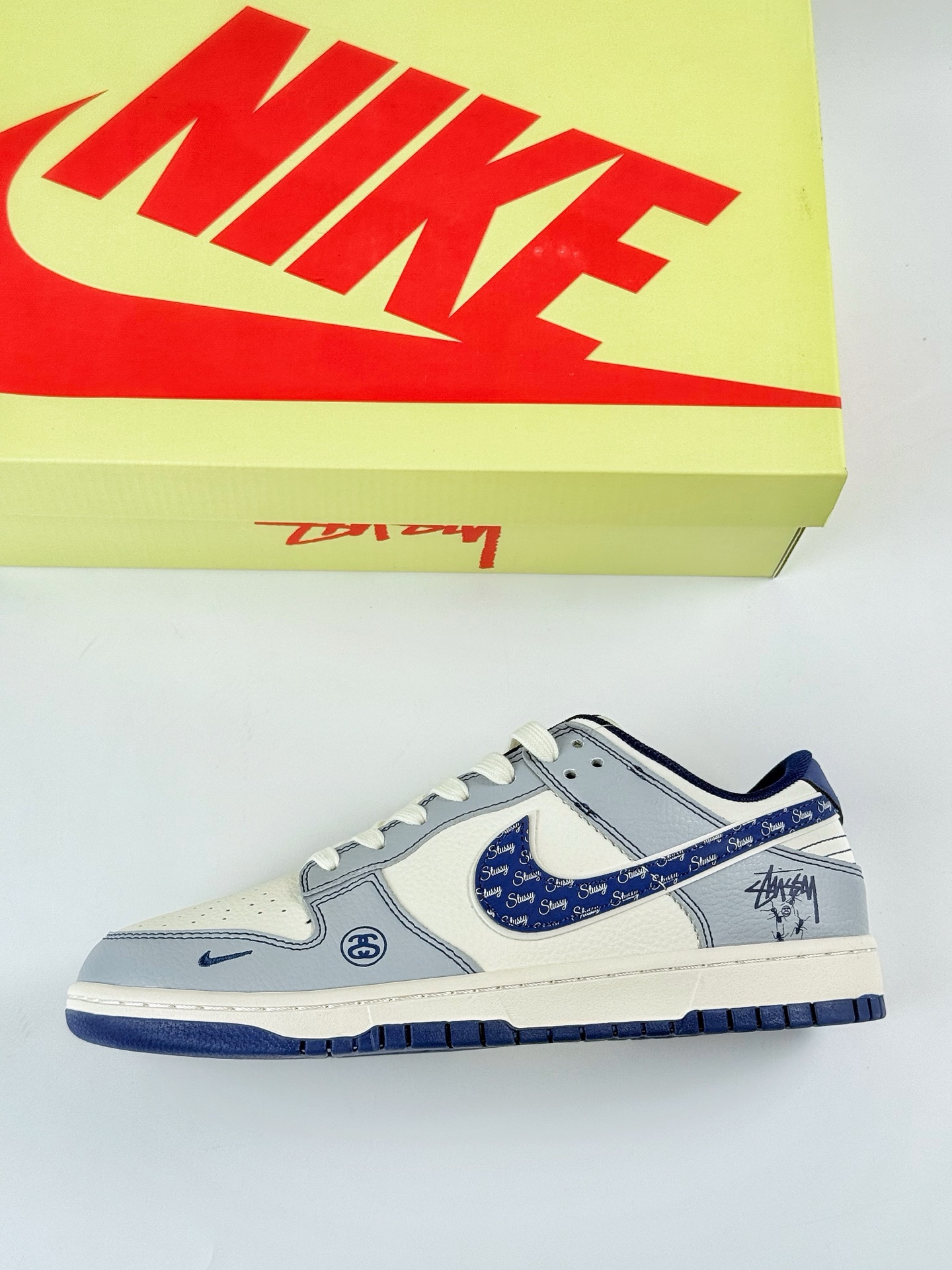 280 Nike SB Dunk Low x Stussy 灰白蓝小勾 XS6089-595