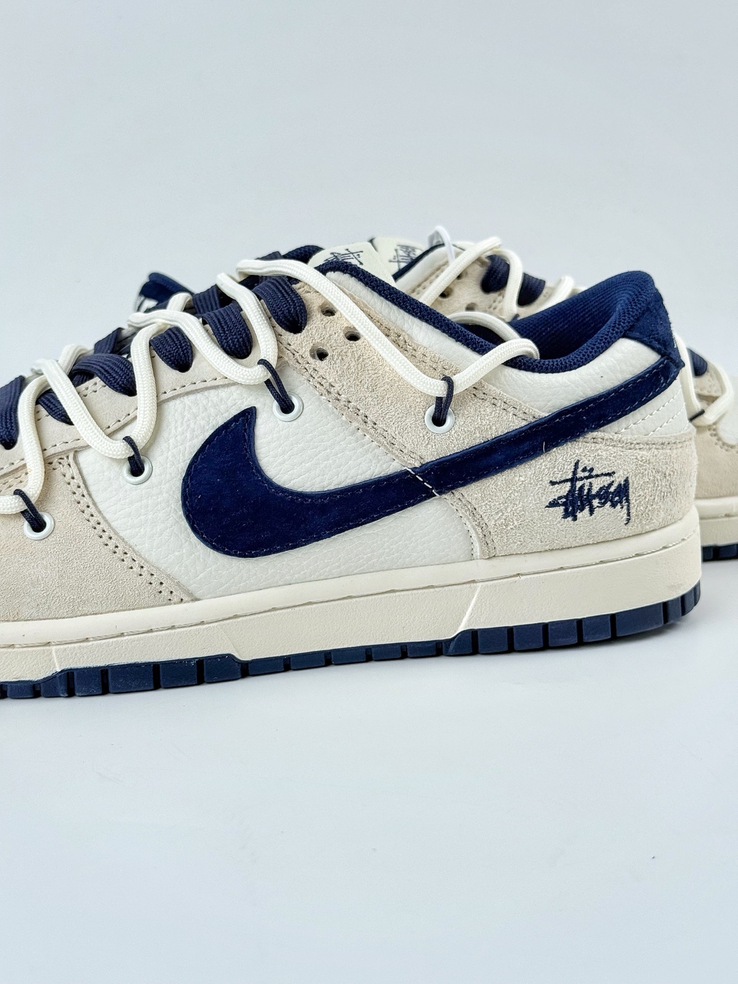 Nike SB Dunk Low x Stussy 棕白蓝小勾 DM6868-008