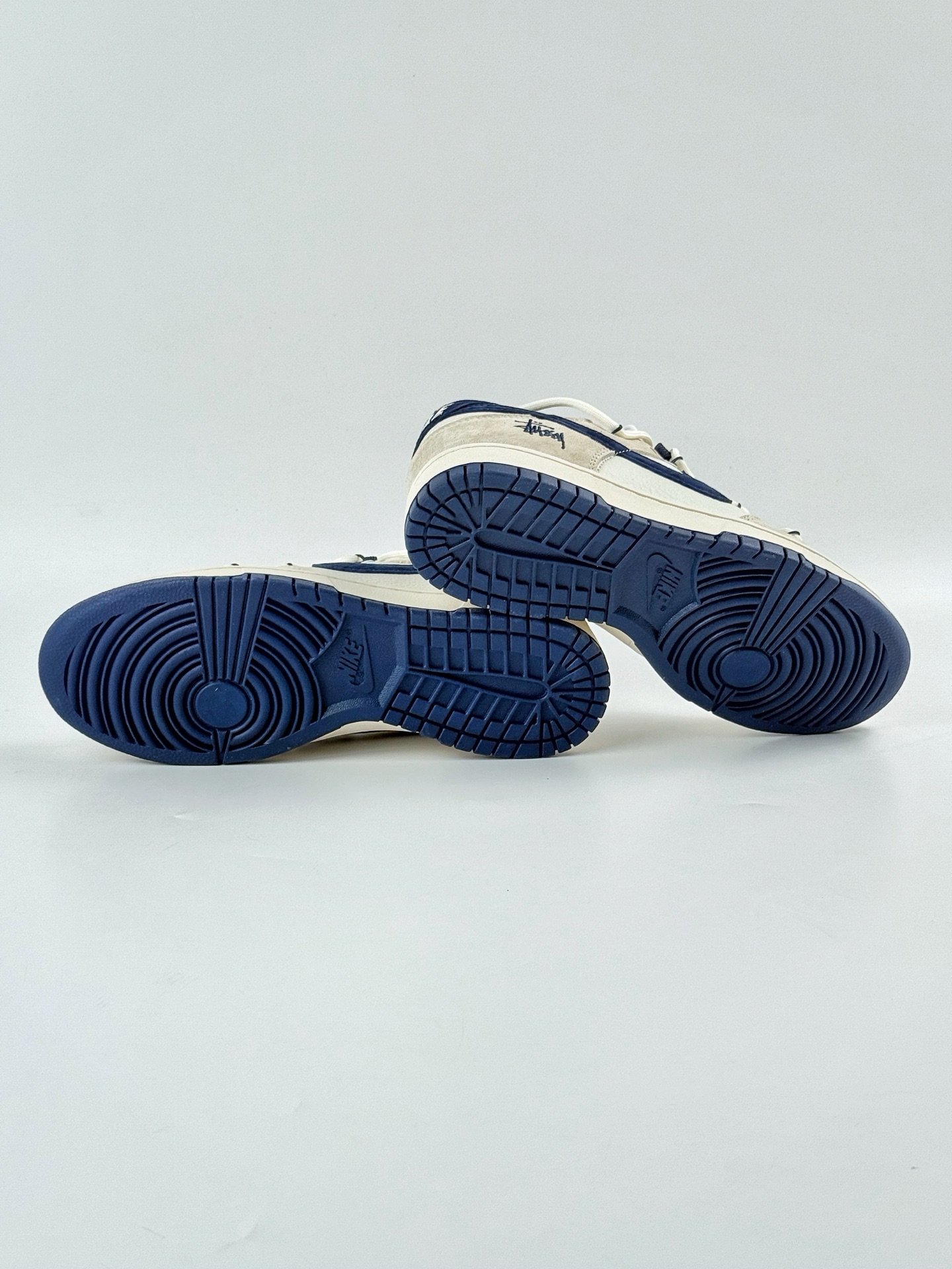 Nike SB Dunk Low x Stussy 棕白蓝小勾 DM6868-008