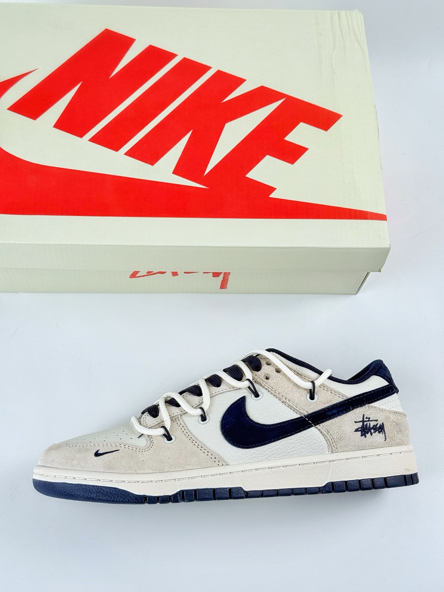 Nike SB Dunk Low x Stussy 棕白蓝小勾 DM6868-008