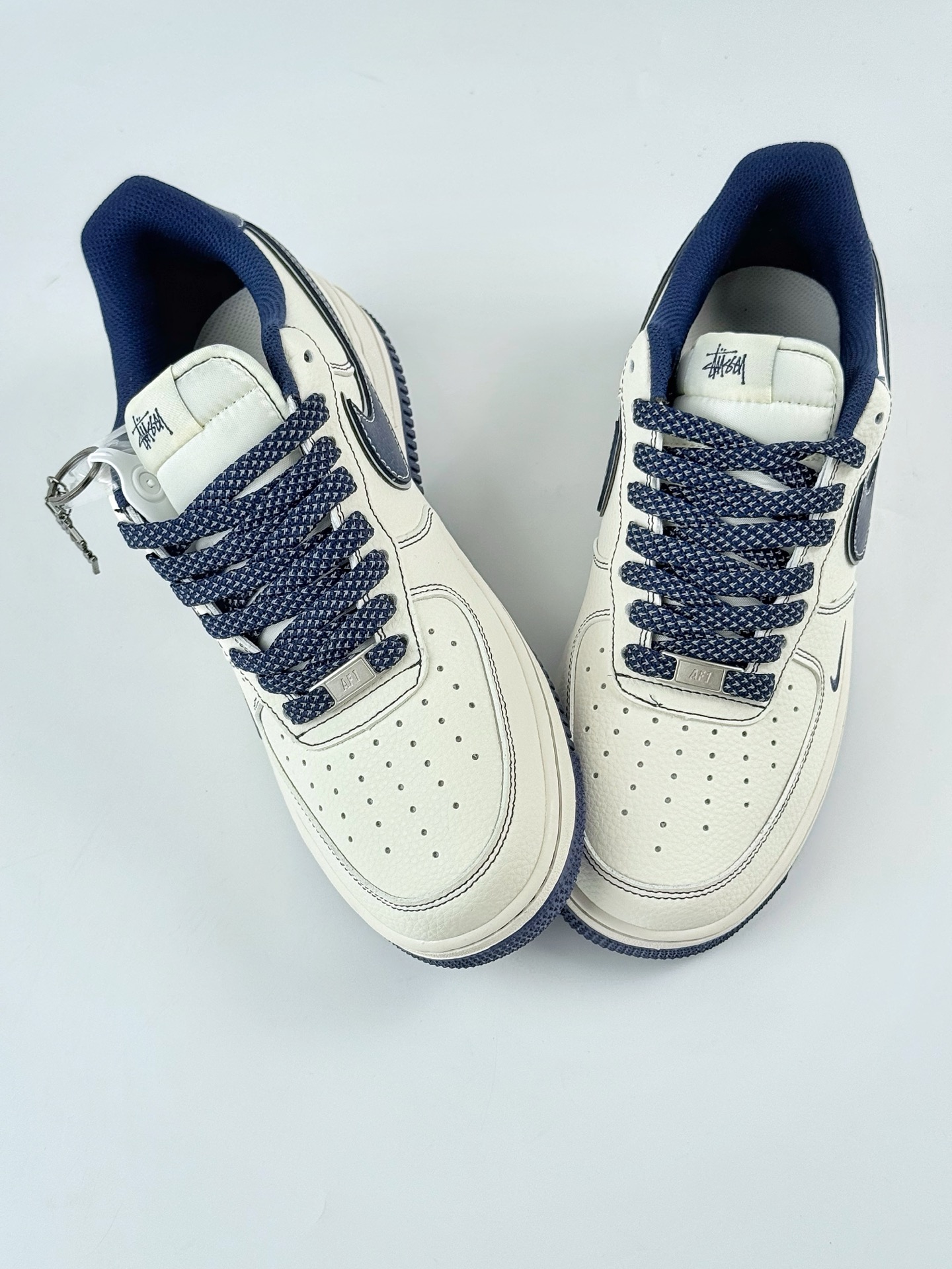 Nike Air Force 1 Low 07 x Louis Vuitton 白蓝三小勾满天星 HH7518-061