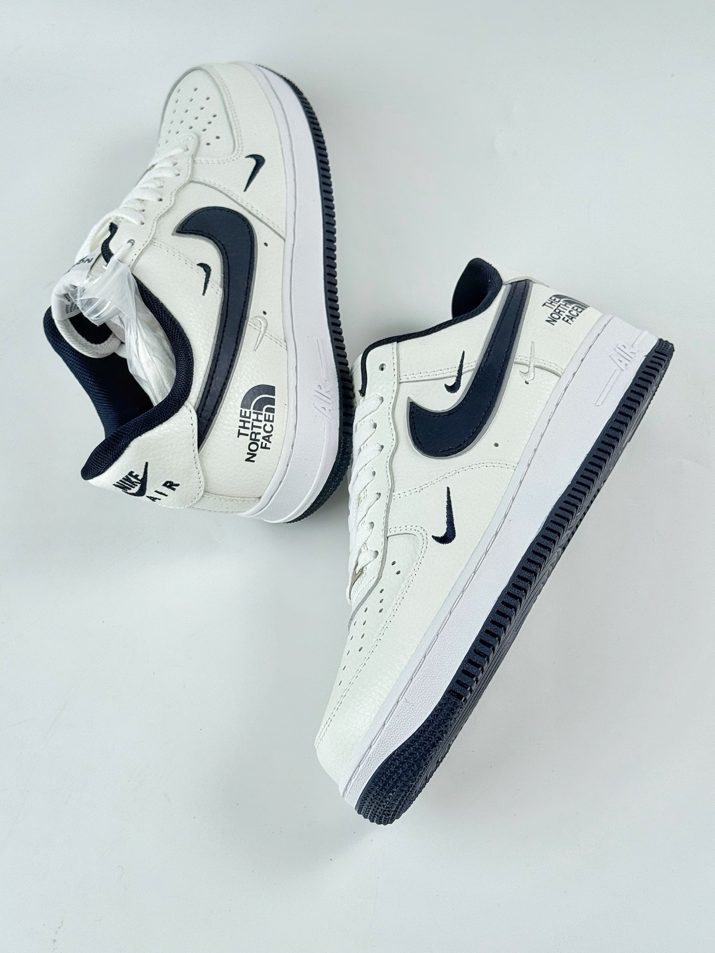 Nike Air Force 1 Low 07 x The North Face 白蓝三小勾 AM1588-008