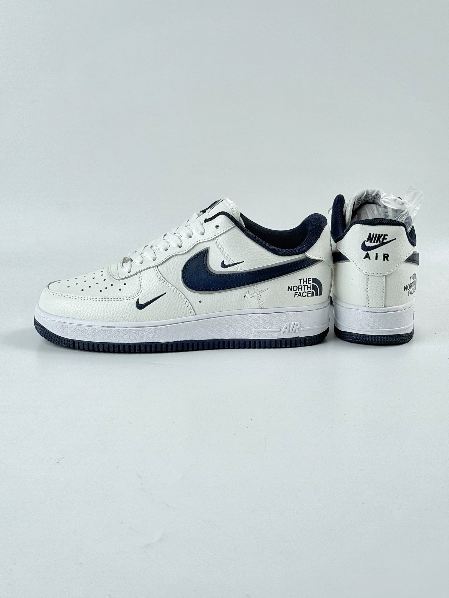 Nike Air Force 1 Low 07 x The North Face 白蓝三小勾 AM1588-008