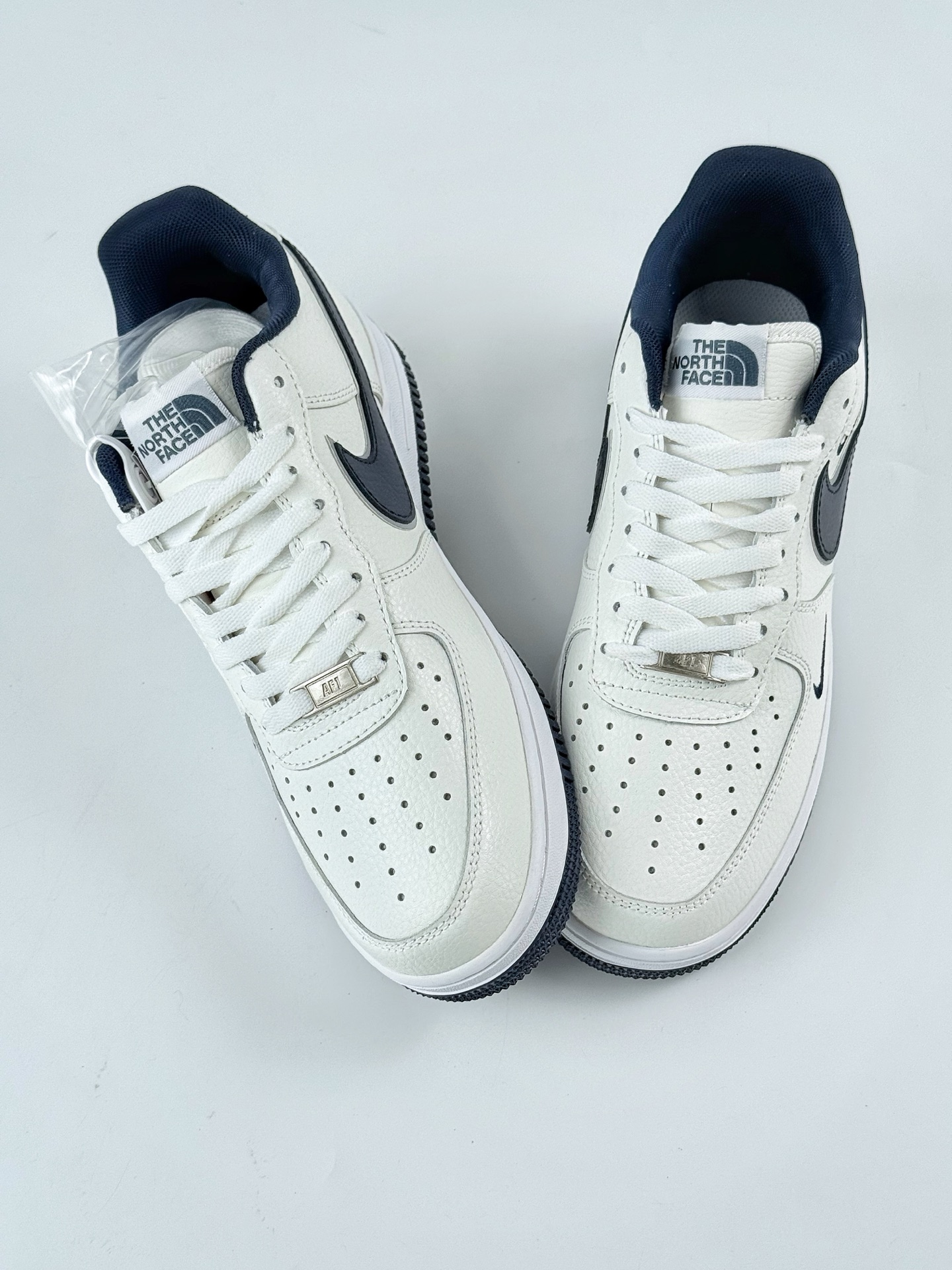 Nike Air Force 1 Low 07 x The North Face 白蓝三小勾 AM1588-008