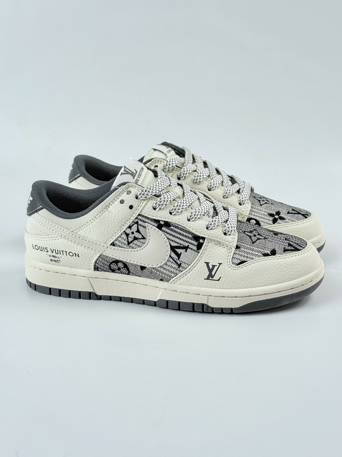 Nike SB Dunk Low x Louis Vuitton 白黑满天星 FC1688-230
