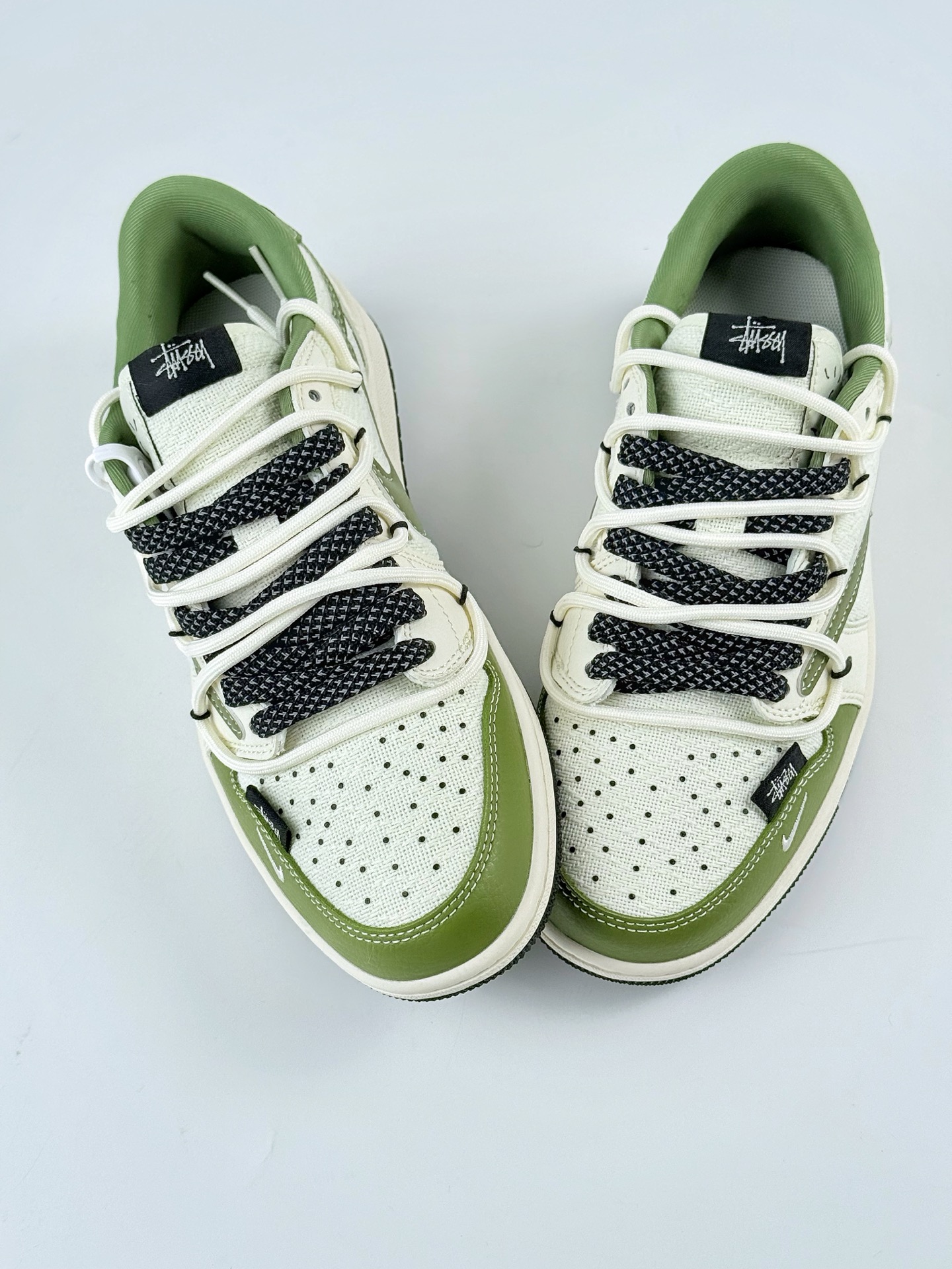 Travis Scott x Nike Air Jordan 1 Low x Stussy Air Jordan 1 Low 反转绿白小勾满天星倒钩 DM6868-104