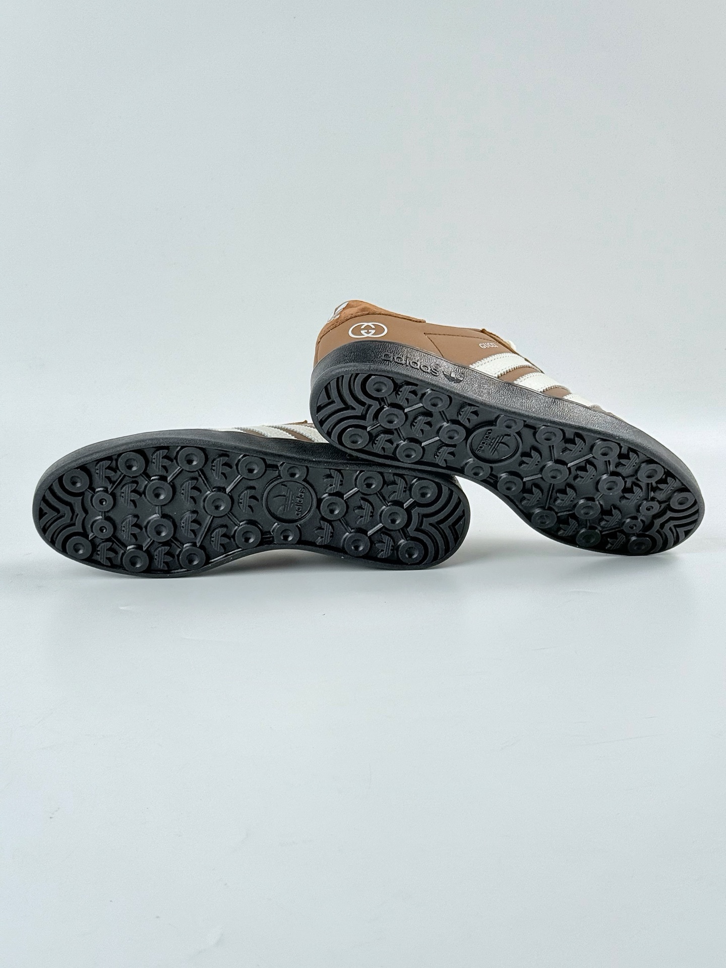 220 adidas Originals Gazelle INdoor x GUCCI 三叶草休闲防滑耐磨低帮板鞋 DD6604