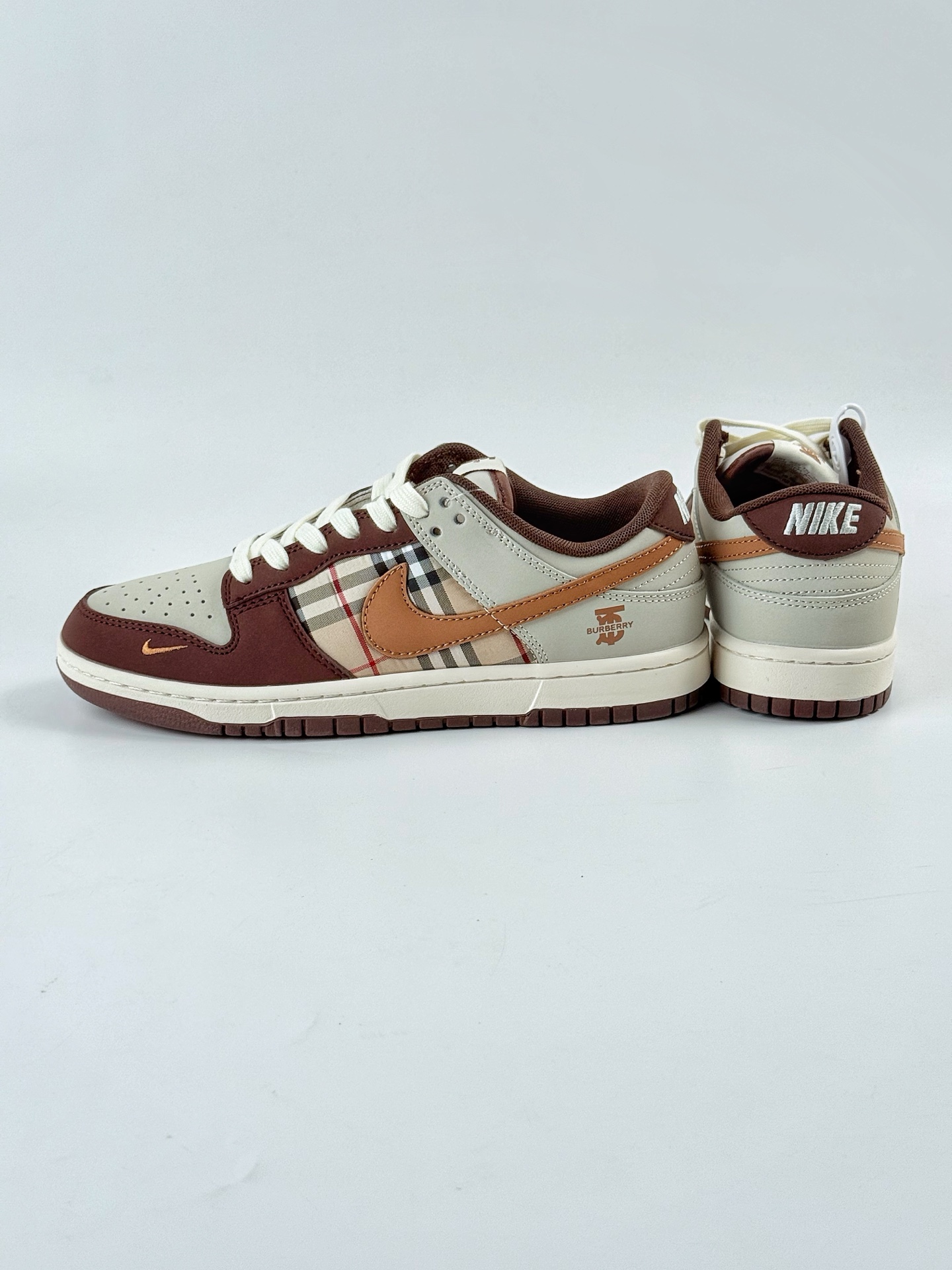 Nike SB Dunk Low x BURBERRY 棕灰小勾 XD1588-217