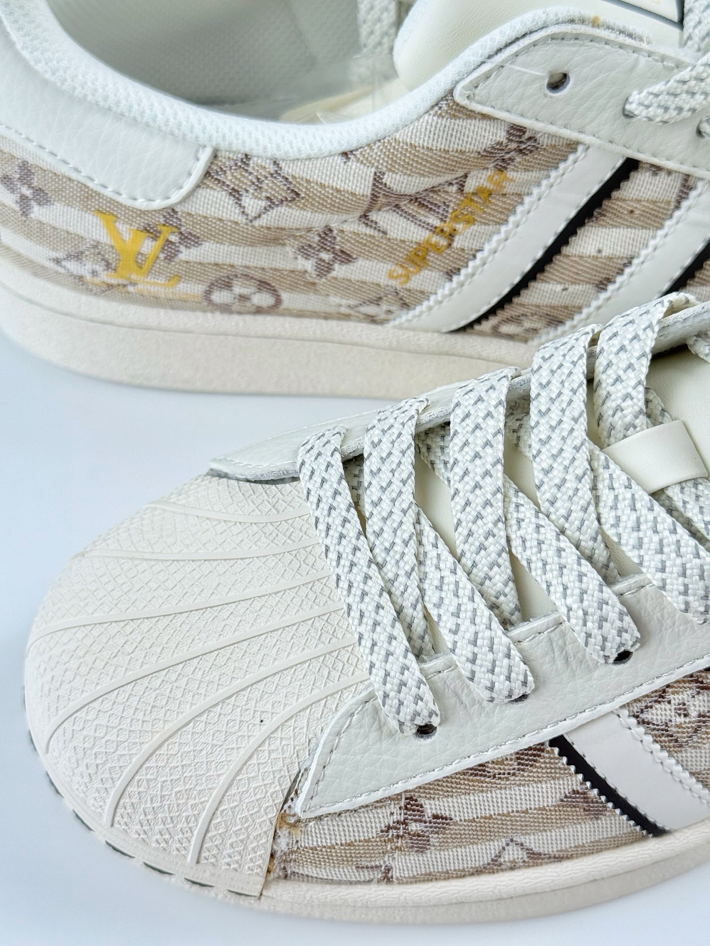AD Originals Superstar x Louis Vuitton 白黄满天星 JY8920