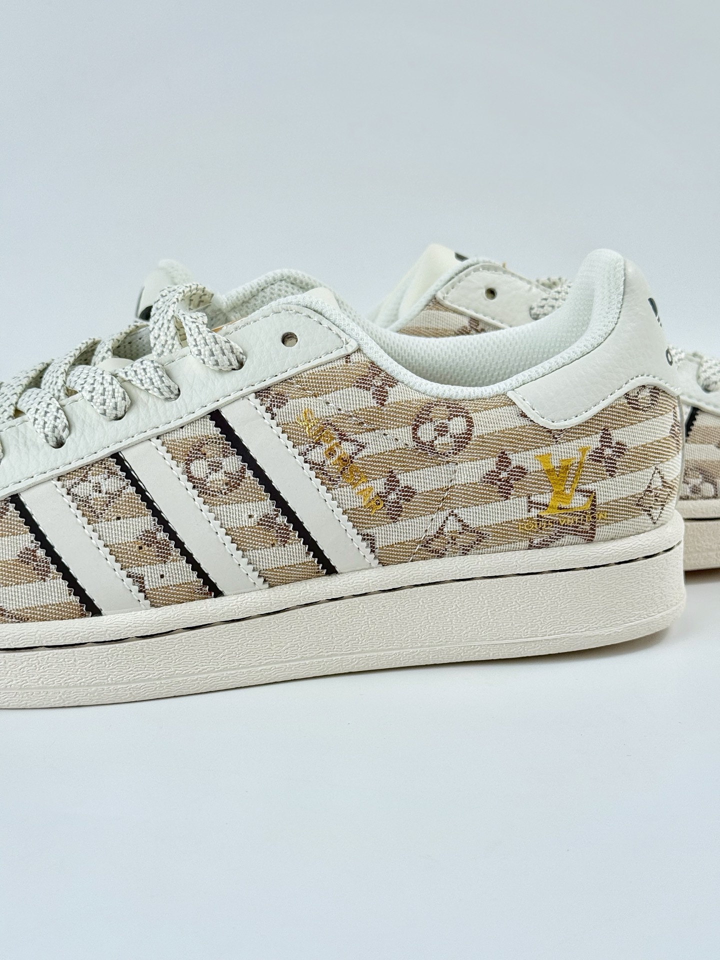 AD Originals Superstar x Louis Vuitton 白黄满天星 JY8920