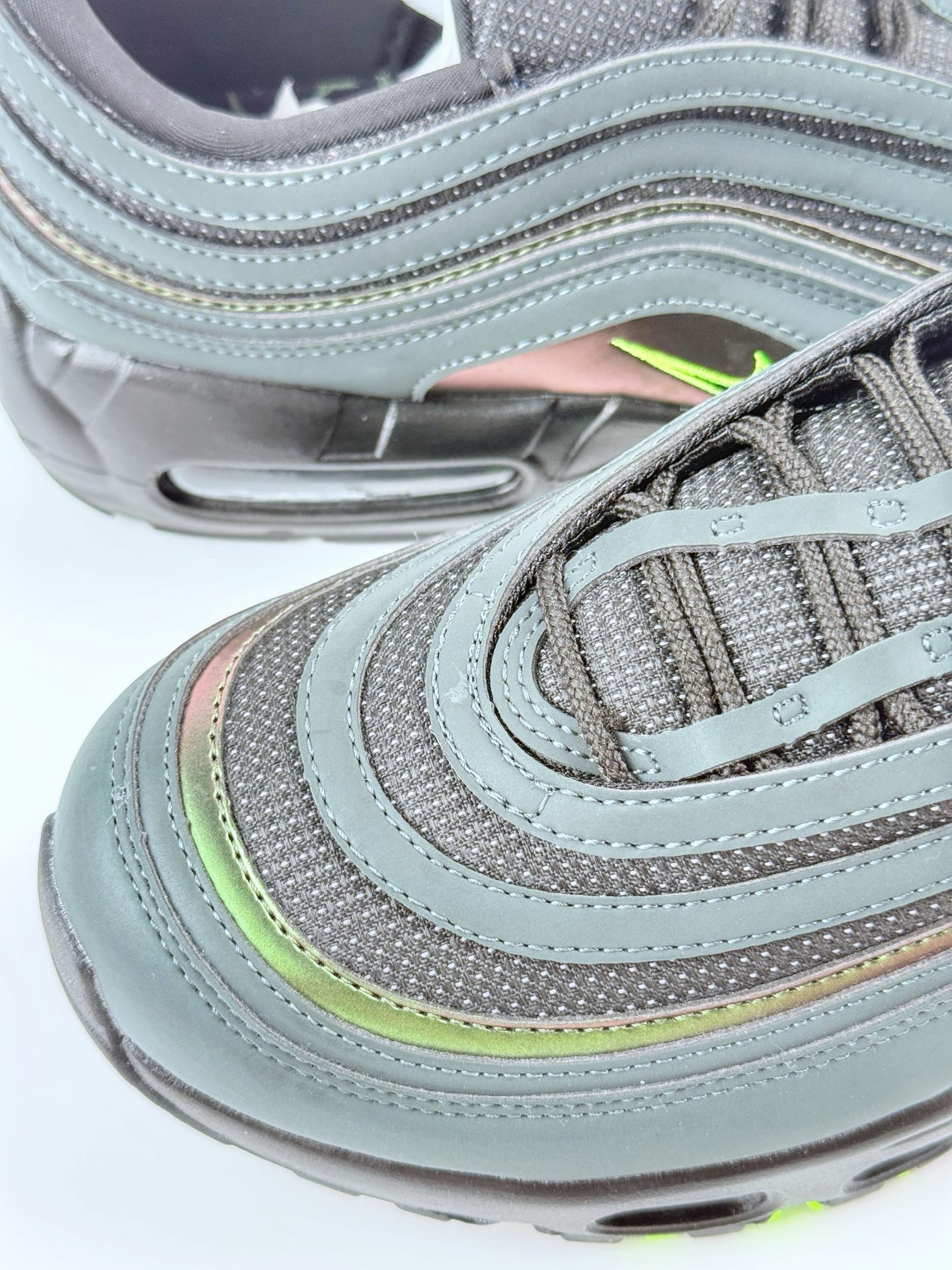 Division St. x Nike Air Max 97 Ducks of a Feather Thunder 复刻黑灰 II1711-900