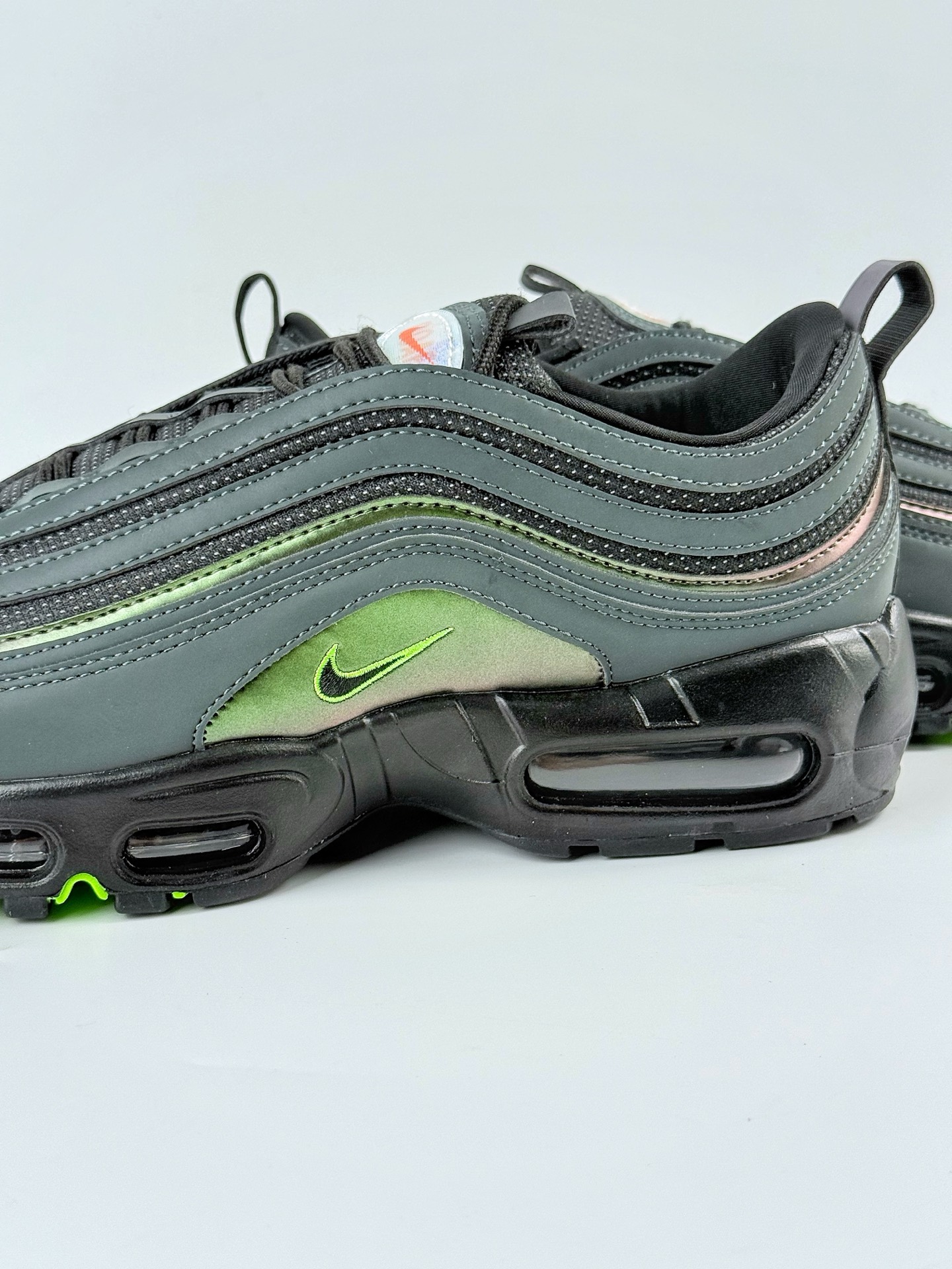 Division St. x Nike Air Max 97 Ducks of a Feather Thunder 复刻黑灰 II1711-900
