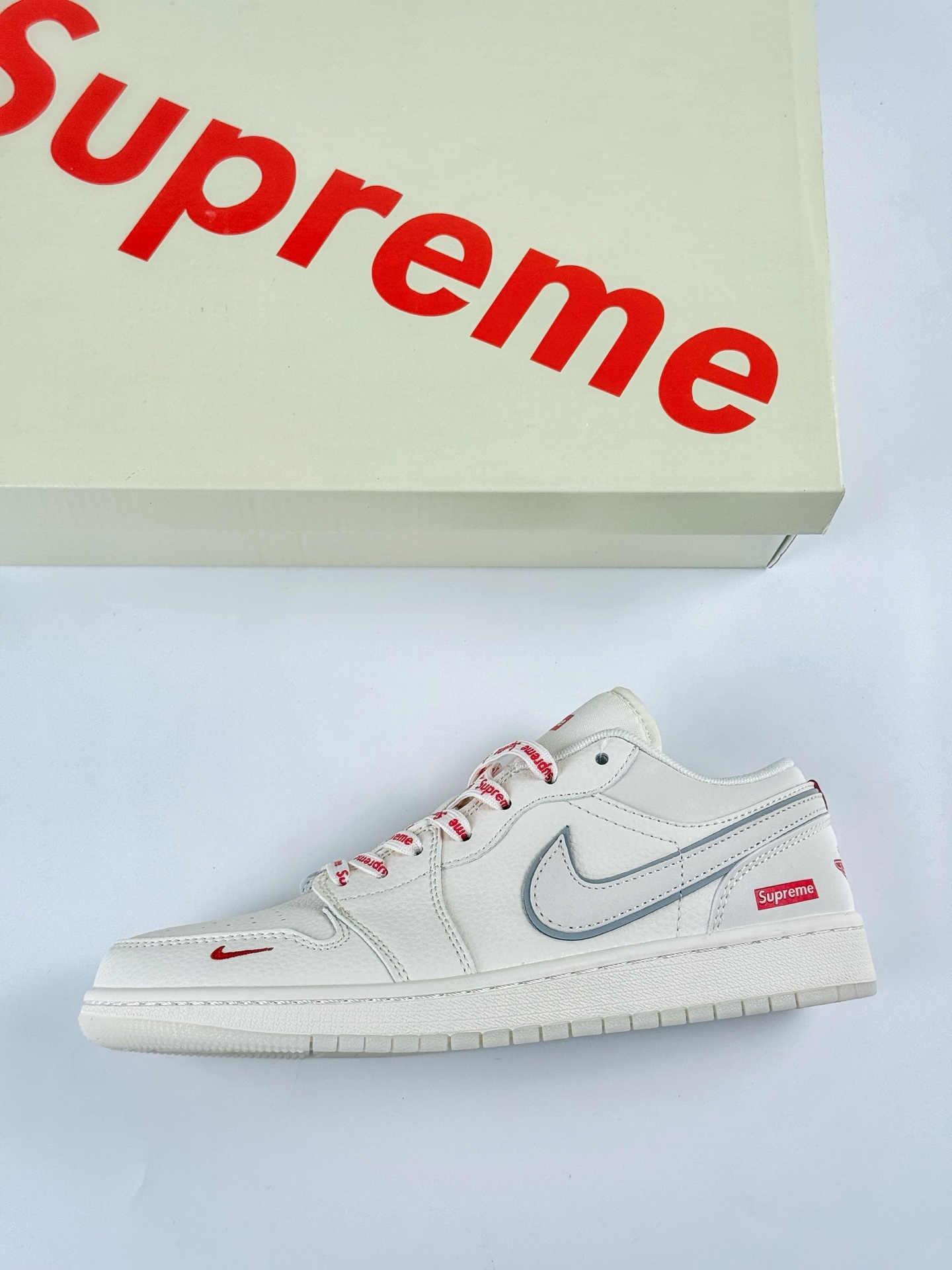 Air Jordan 1 Retro Low x superme 白红小钩 XX3168-186