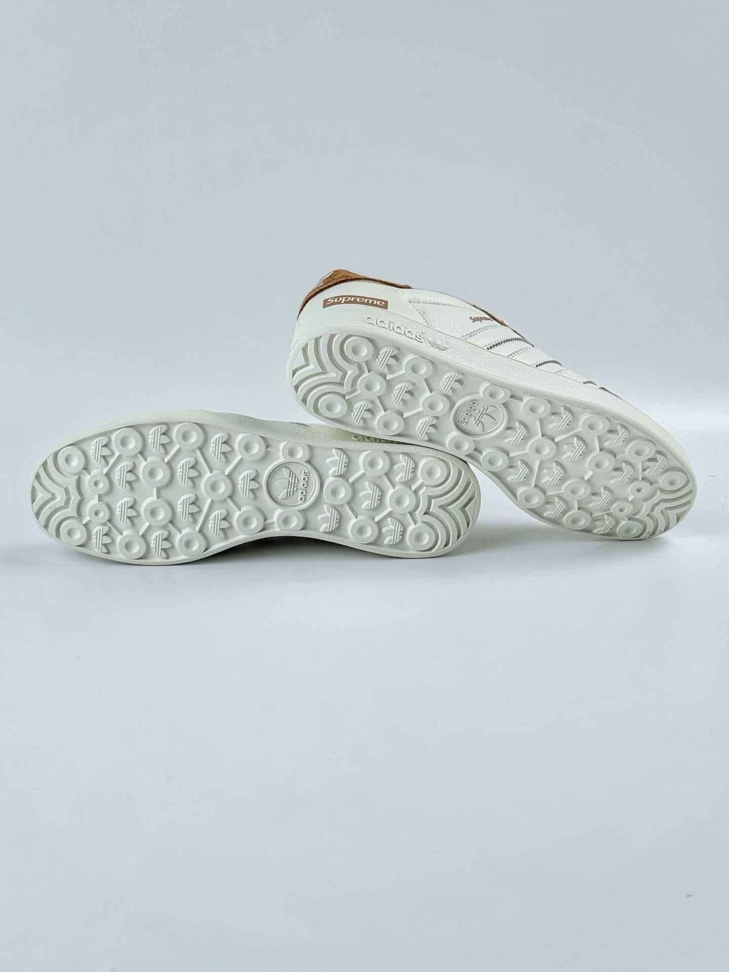 adidas Originals Gazelle INdoor x superme 三叶草休闲防滑耐磨低帮板鞋 DD6606