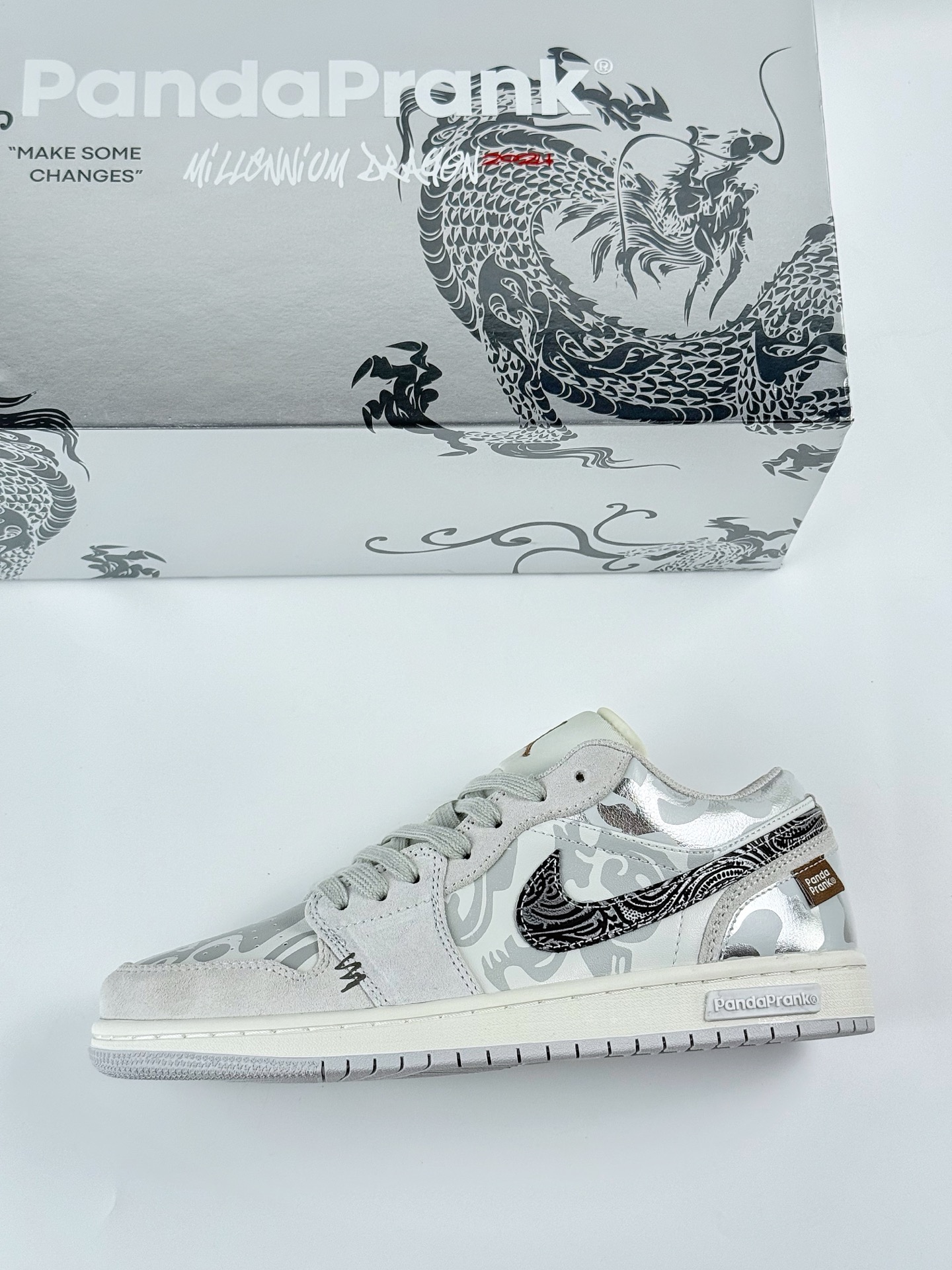 Jordan Air Jordan 1 1 LOW 熊猫恶作剧 CNY 游龙则灵 臻于至善 灰白 HF1567-200