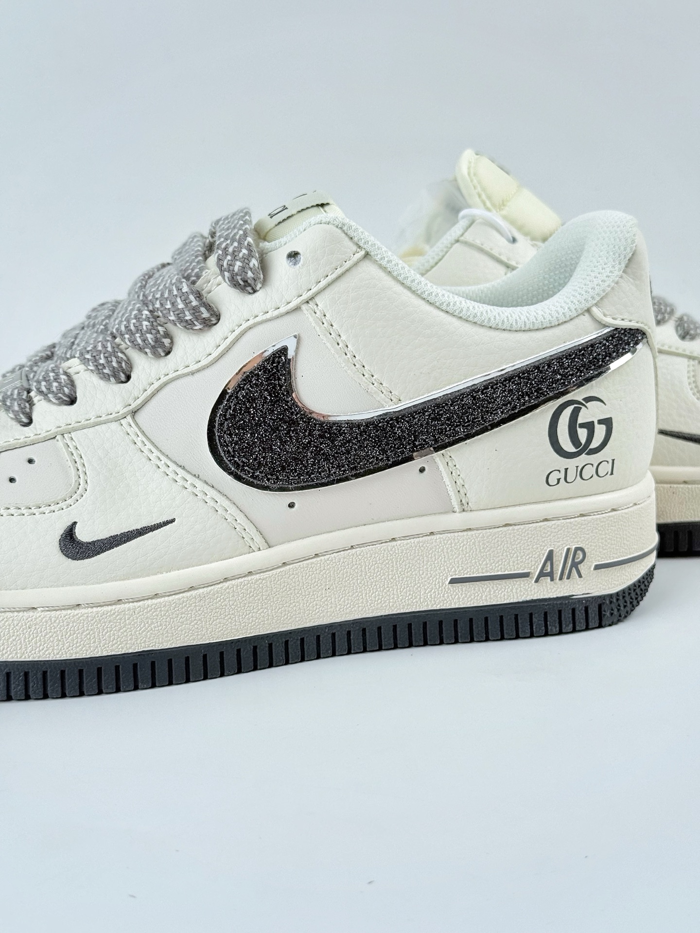 Nike Air Force 1 Low 07 x GUCCI 白黑小勾满天星 QY6818-606