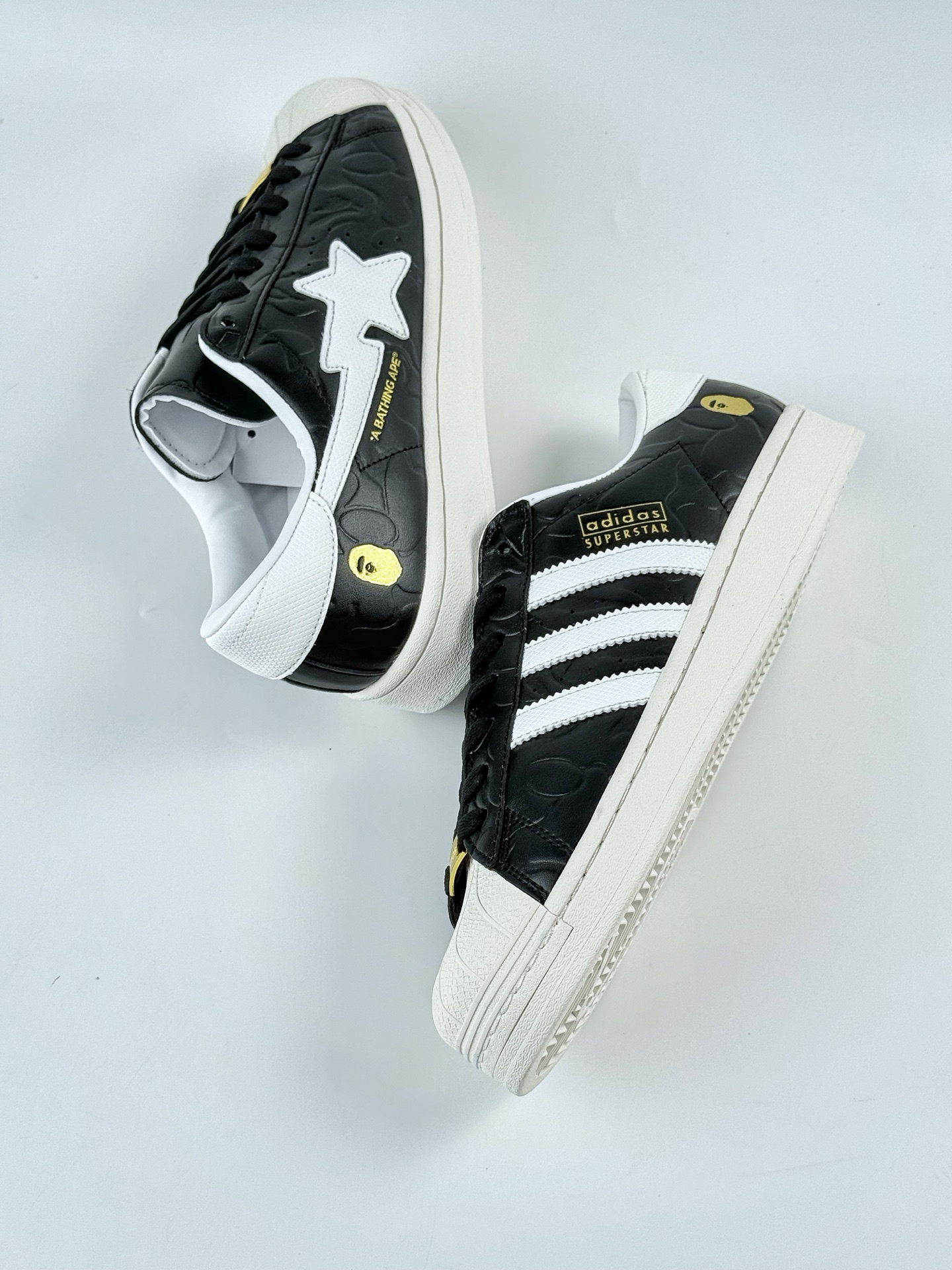 SSTR V BAPE BAPE x adidas Originals 联名系列 贝壳头联名 JQ3666