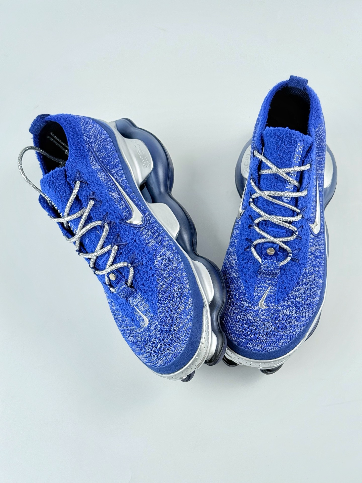 Nike Air MAX SCORPION FK 全掌长气垫 缓震跑步鞋 DJ4702-044