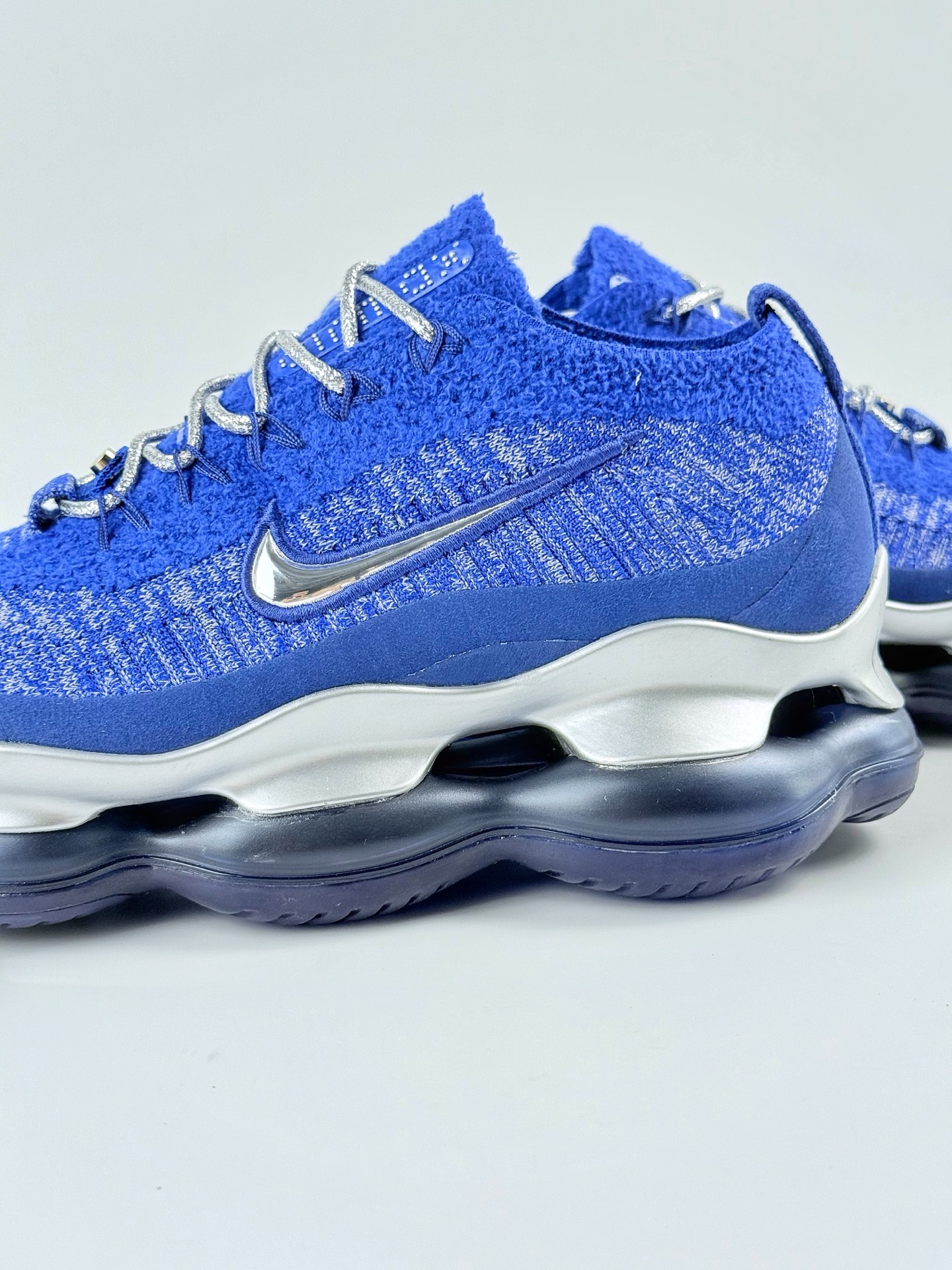 Nike Air MAX SCORPION FK 全掌长气垫 缓震跑步鞋 DJ4702-044