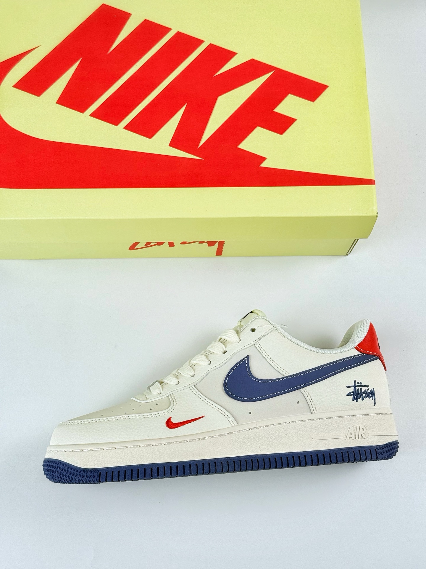 Nike Air Force 1 Low 07 x Stussy 白蓝红小勾 JJ2508-716