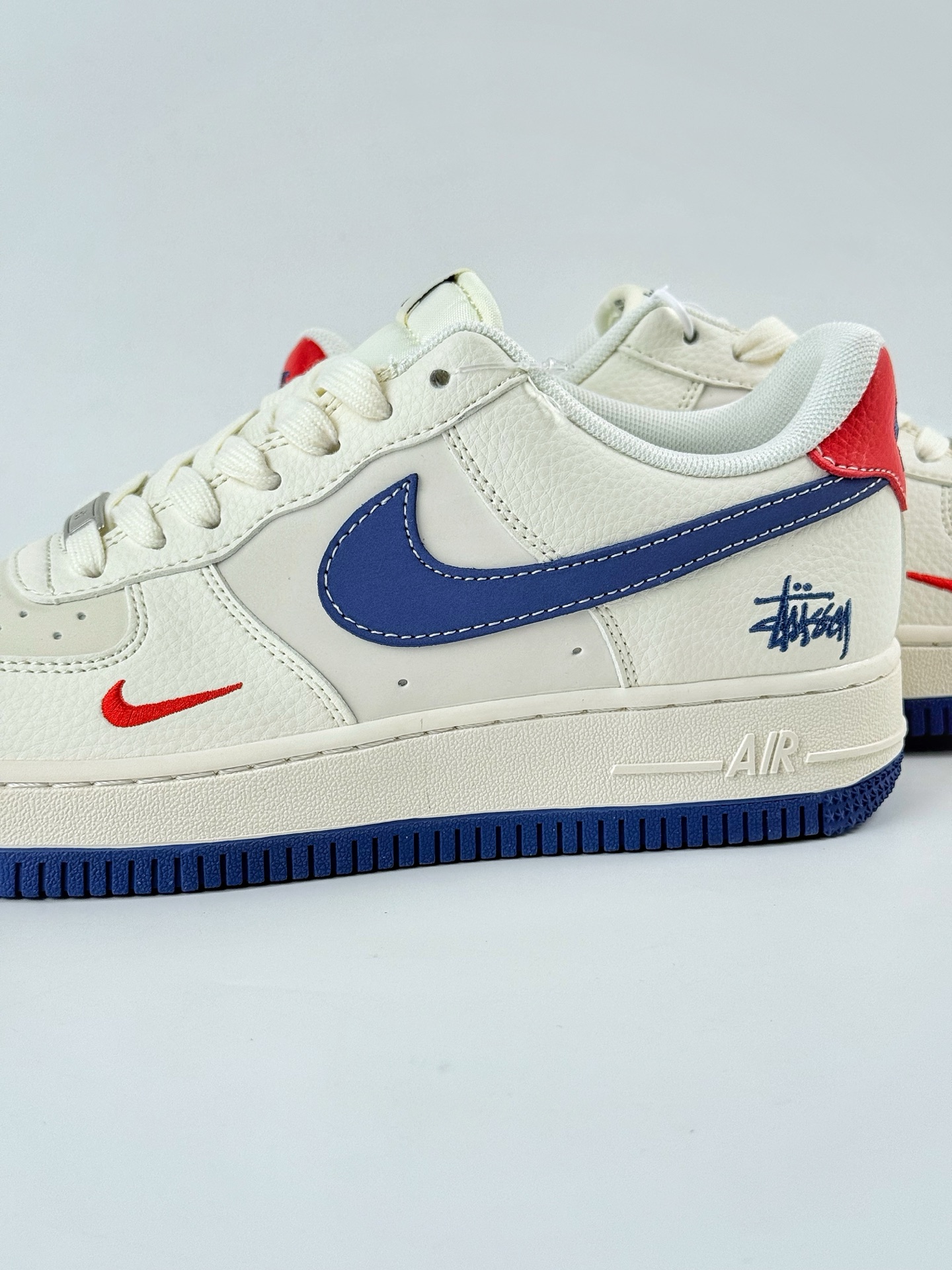 Nike Air Force 1 Low 07 x Stussy 白蓝红小勾 JJ2508-716