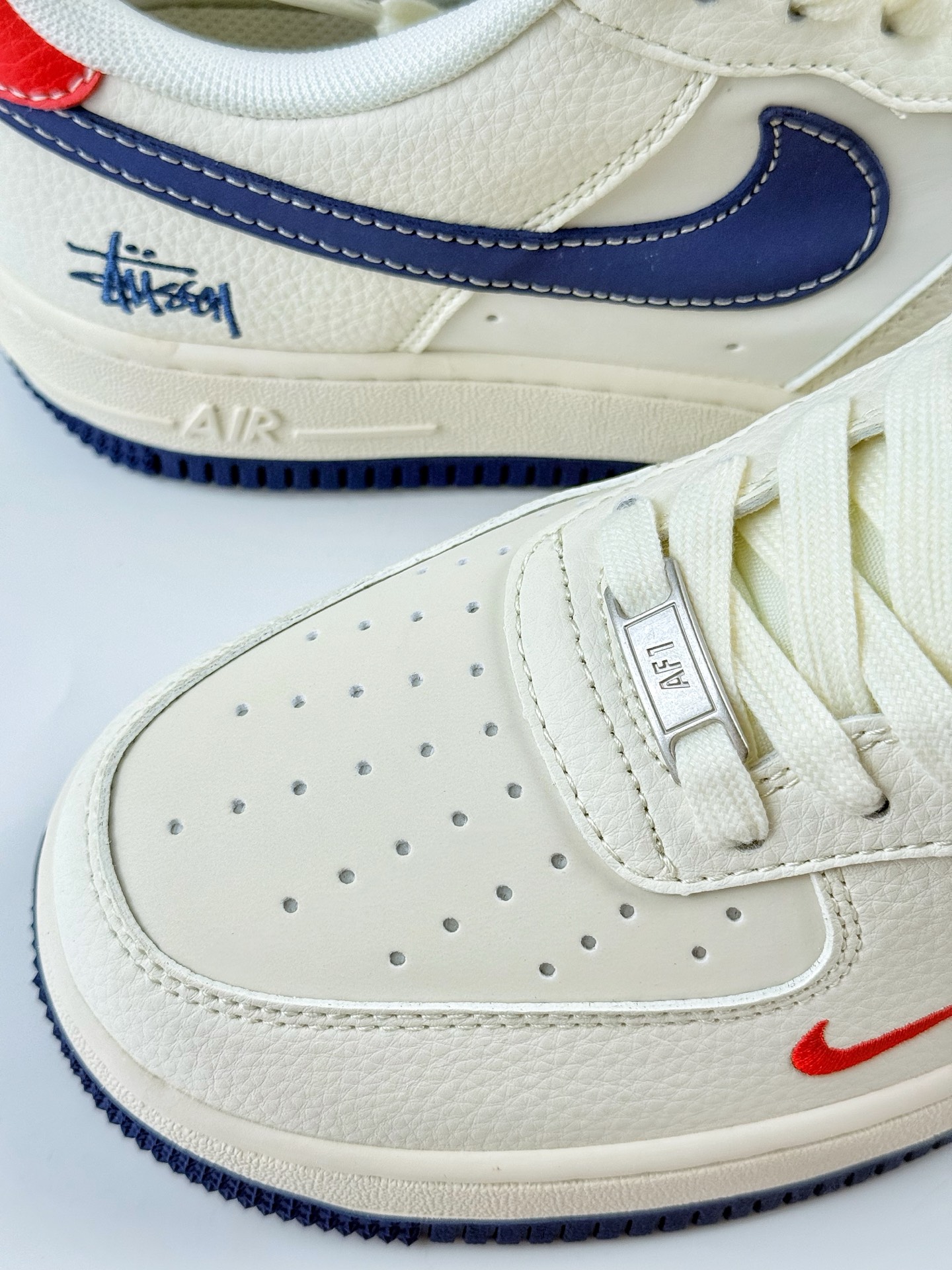 Nike Air Force 1 Low 07 x Stussy 白蓝红小勾 JJ2508-716