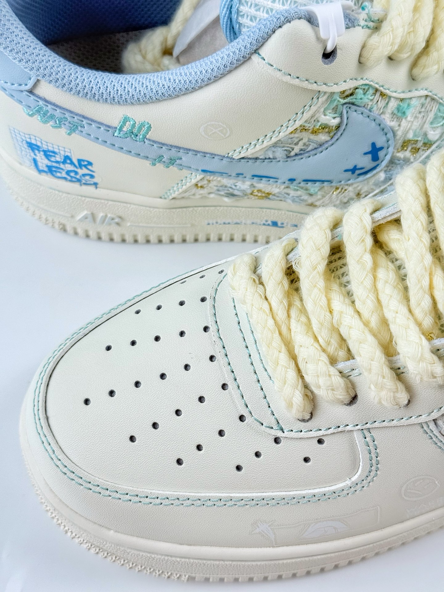 Nike Air Force 1 Low 07 白蓝米麻绳涂鸦 FJ7740-510