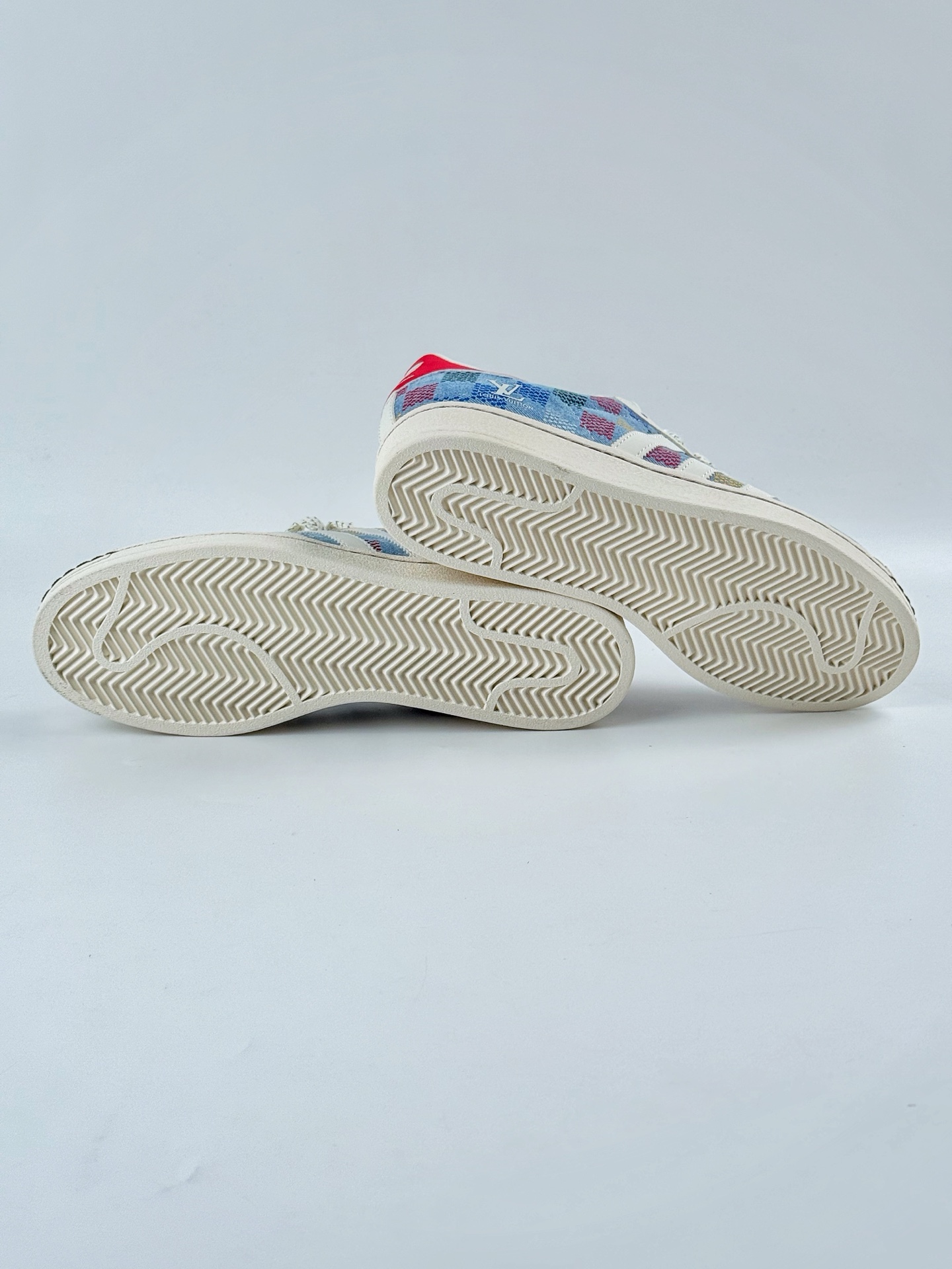 AD Originals Superstar x Louis Vuitton 蓝白红满天星 HS3079