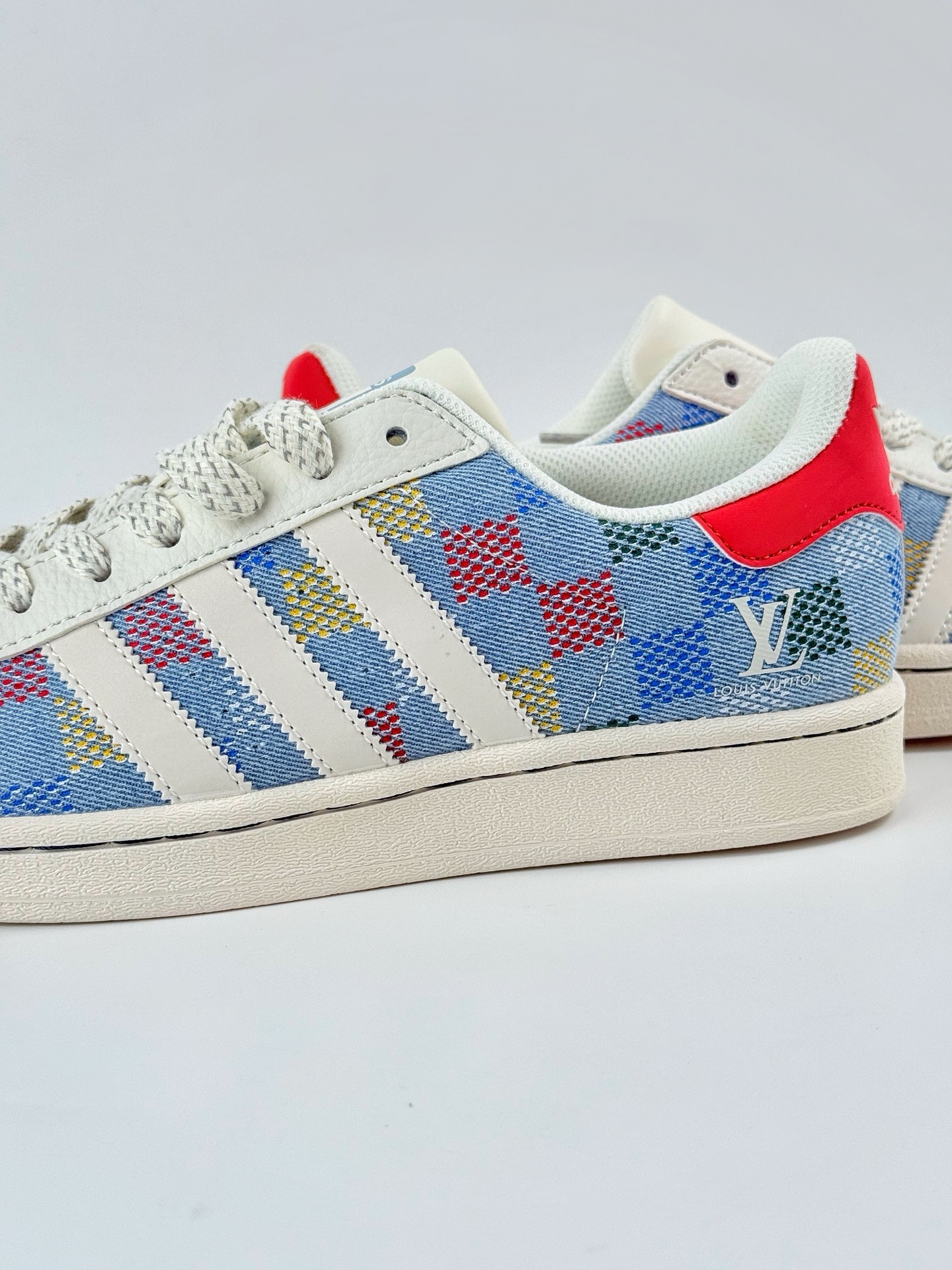 AD Originals Superstar x Louis Vuitton 蓝白红满天星 HS3079