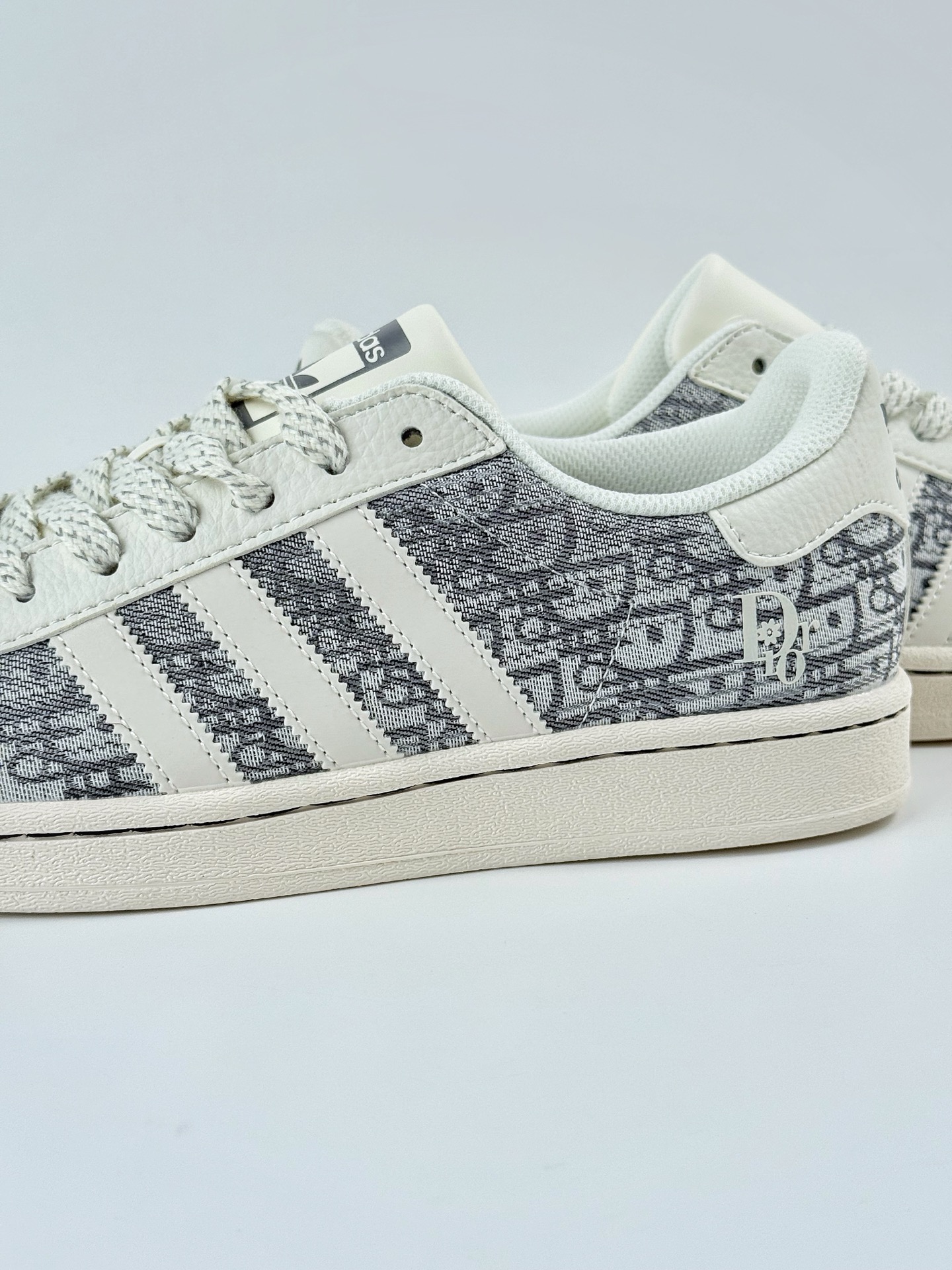 AD Originals Superstar x DIOR 灰白满天星 HS3080