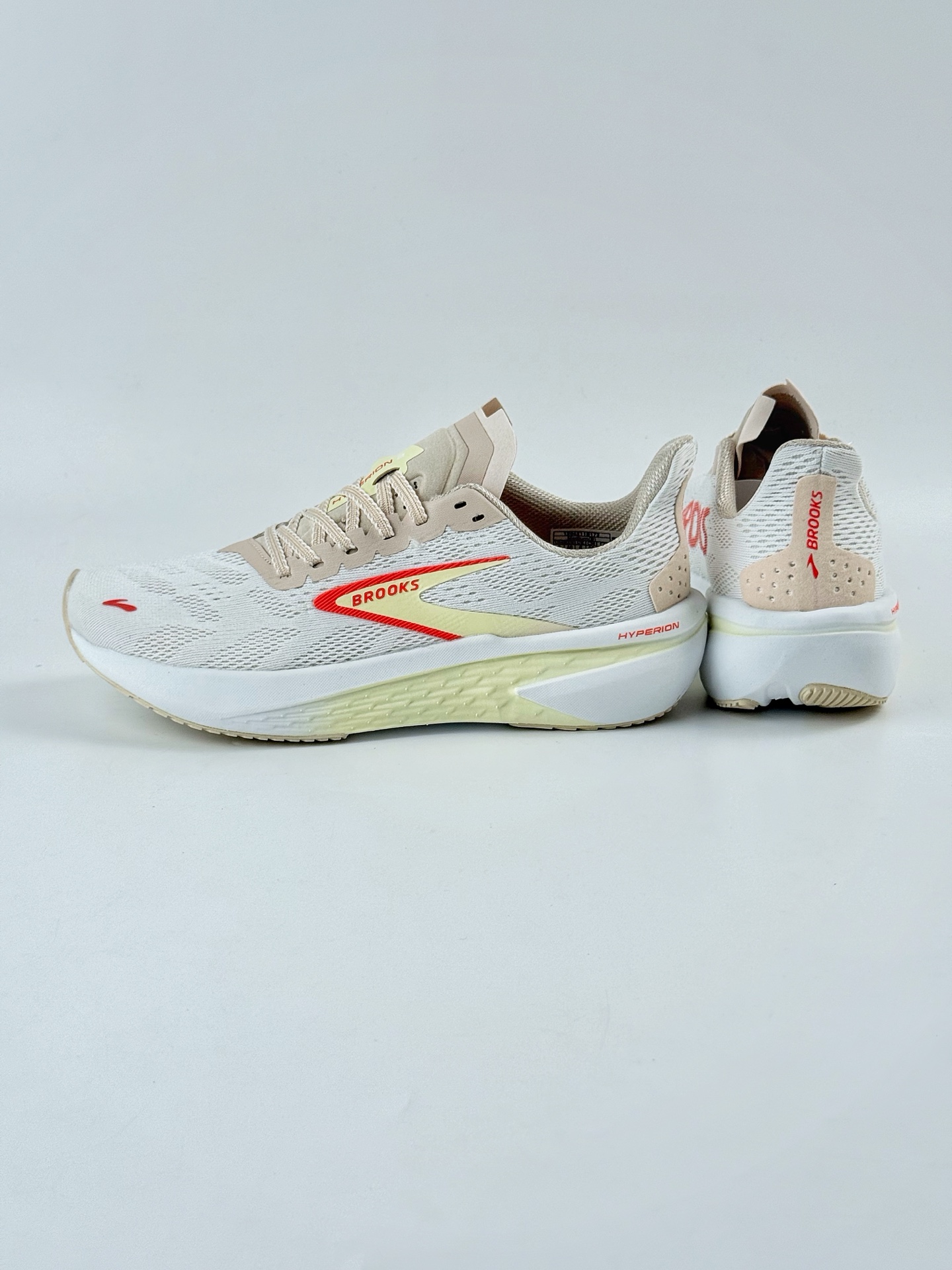 Brooks Hyperion Max 2 布鲁克斯 烈风2系列低帮透气缓震支撑休闲运动慢跑鞋 120421 1B 173