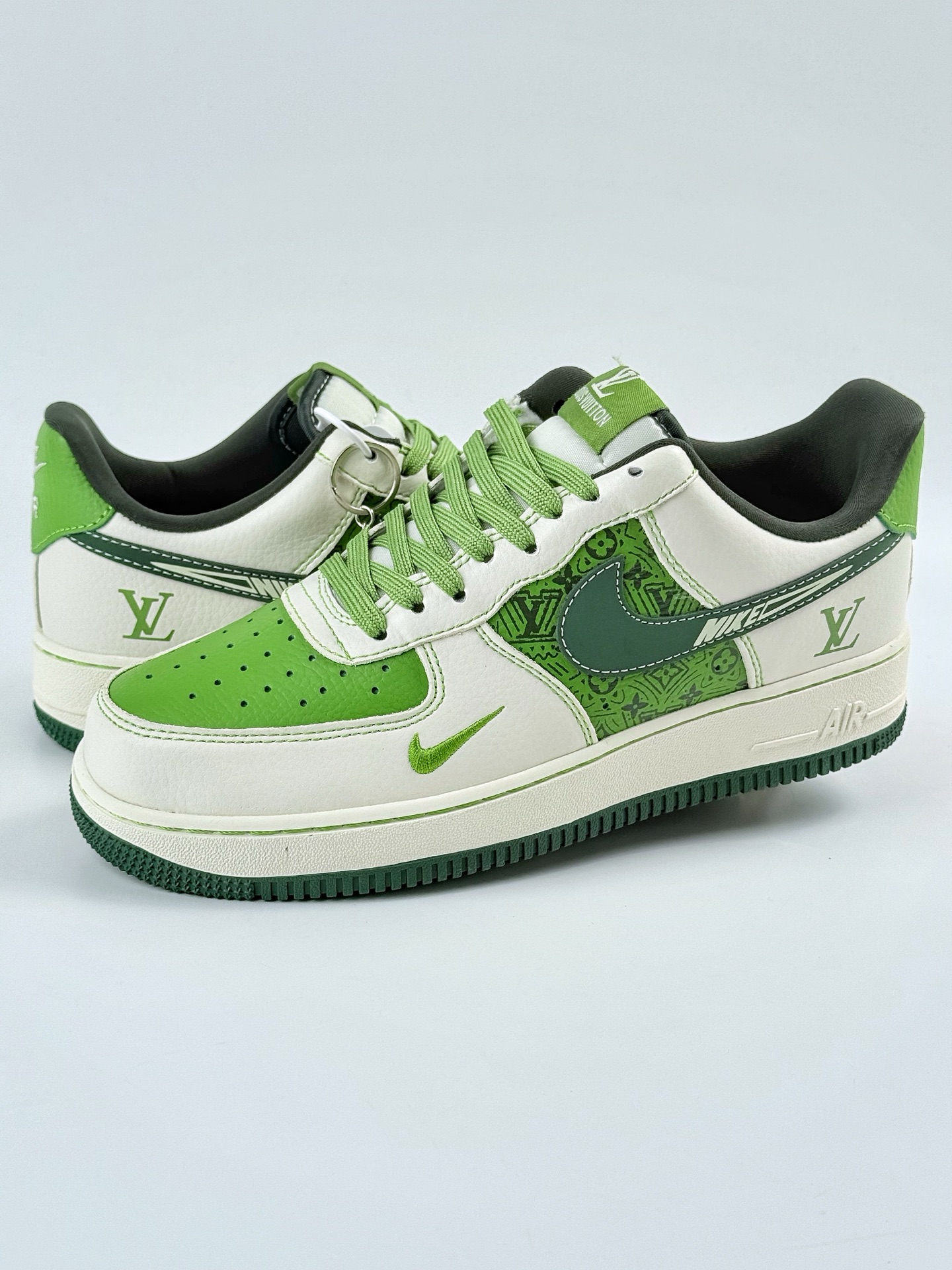 260 Nike Air Force 1 Low 07 x Louis Vuitton 白绿小钩 KK1988-086