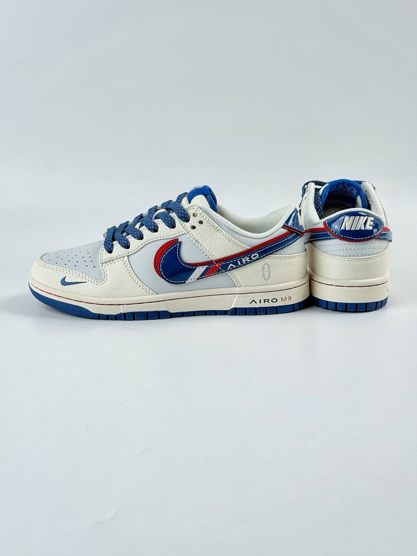 Nike SB Dunk Low 白蓝小勾满天星 FC1688-235