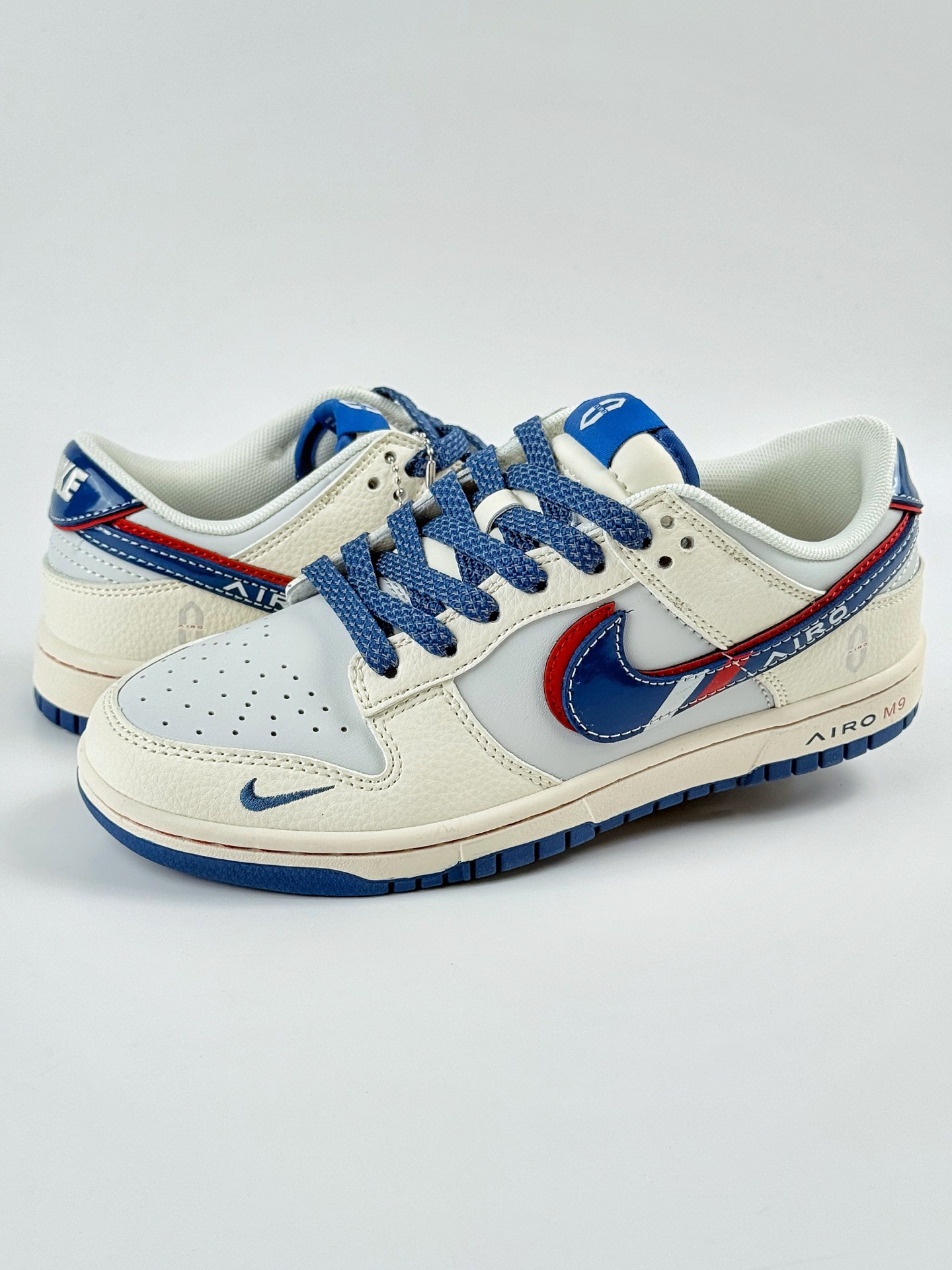 Nike SB Dunk Low 白蓝小勾满天星 FC1688-235