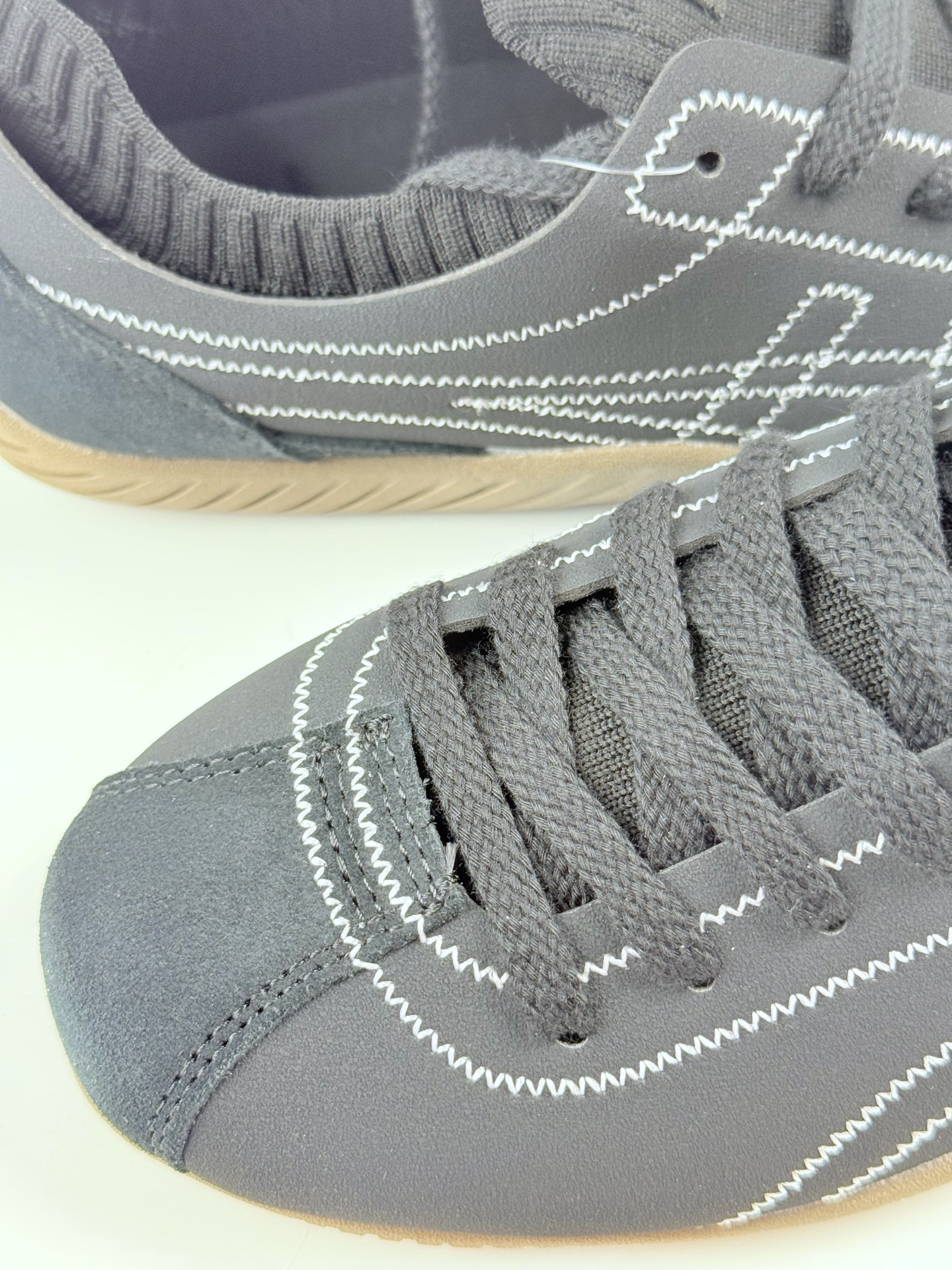Onitsuka Tiger鬼塚虎SCLAW 绒面革织物 舒适运动休闲鞋 1183B969-001